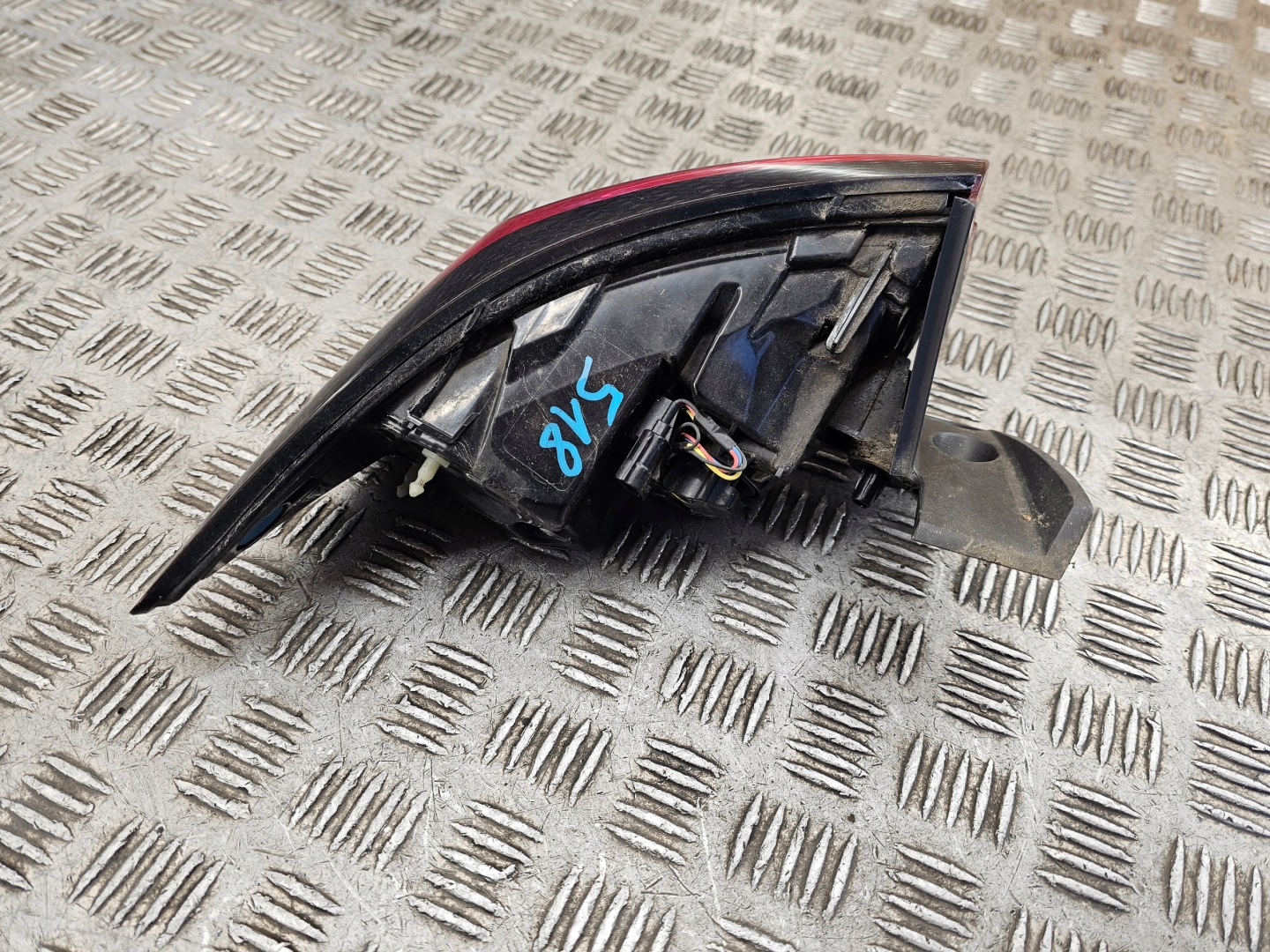 light right rear part RENAULT CLIO IV 265504307R original OE