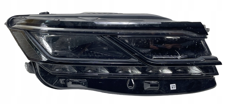 light right front VW TOUAREG III 3 FULL LED 761941082A