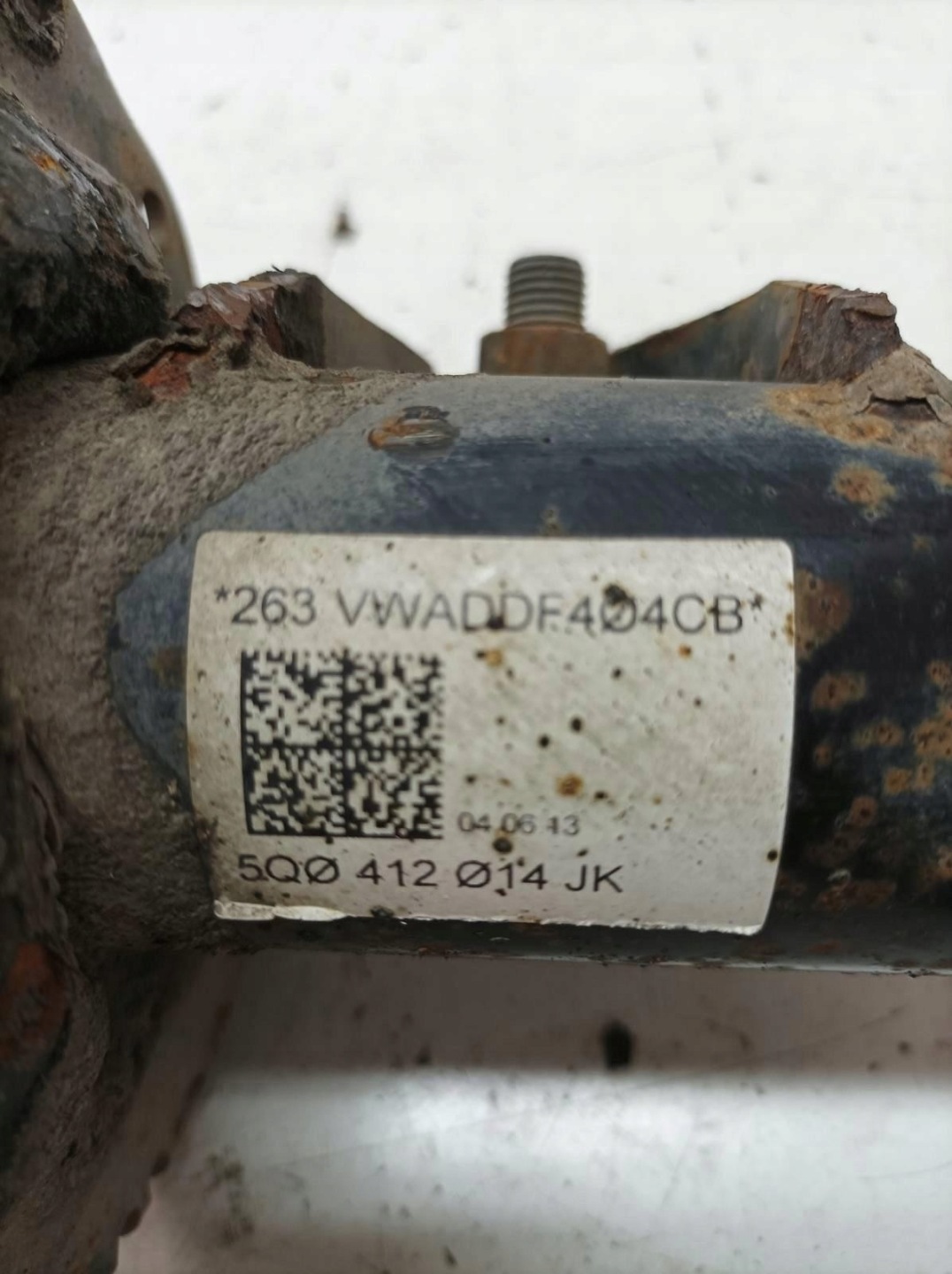 shock absorber left front 1.2 TSI 5Q0413023FH Skoda Octavia III (2012- )
