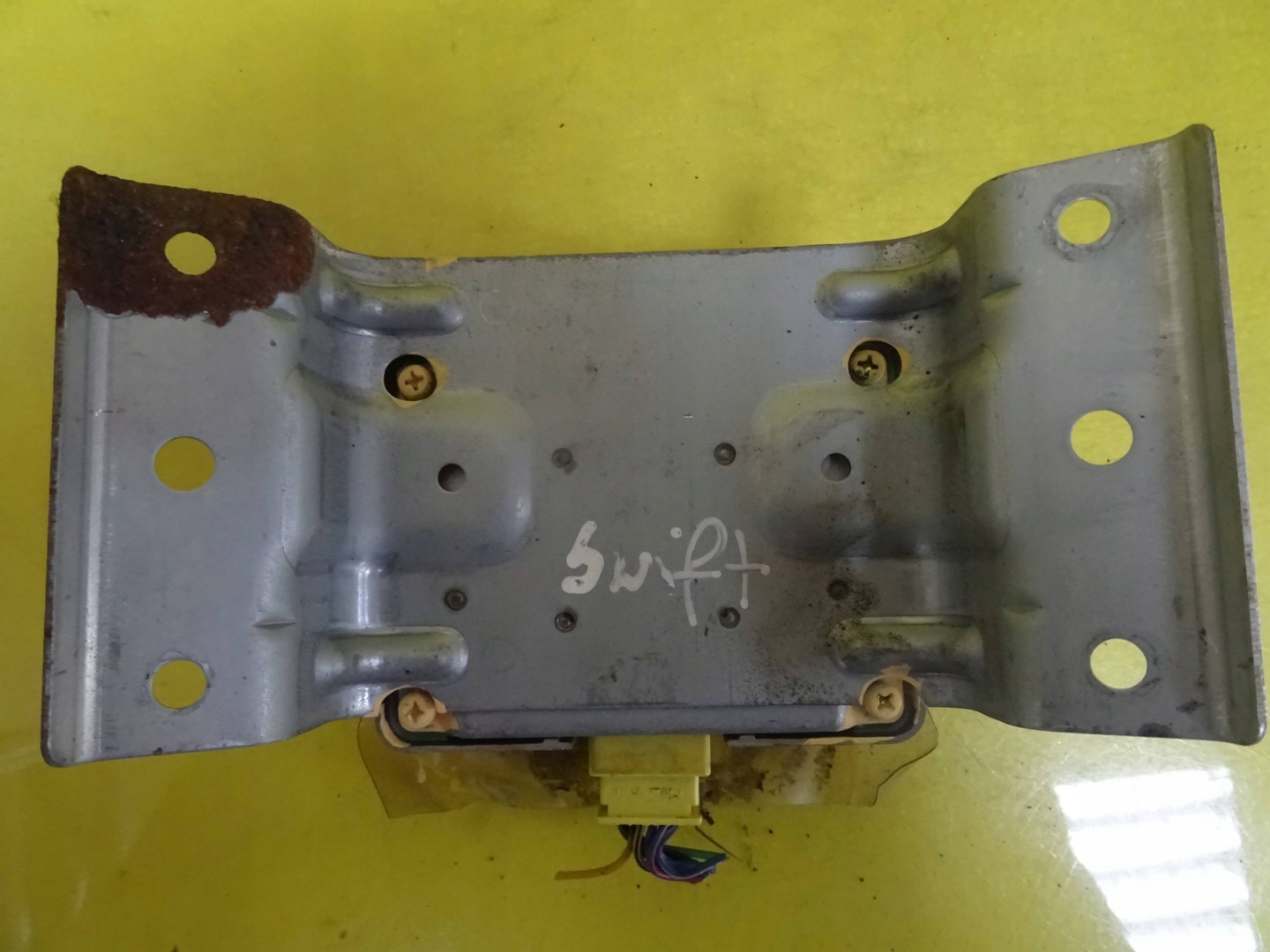 module SENSOR airbag SUZUKI SWIFT II 38910-60E00