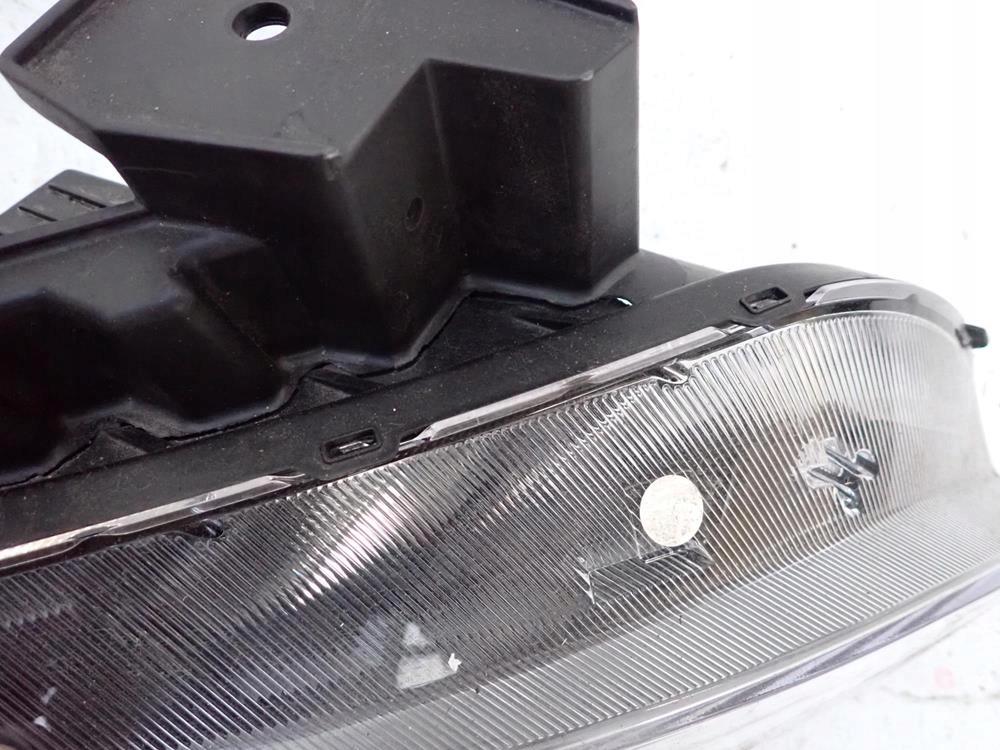 HYUNDAI KONA and 1 LIFT 20-23 light front front right