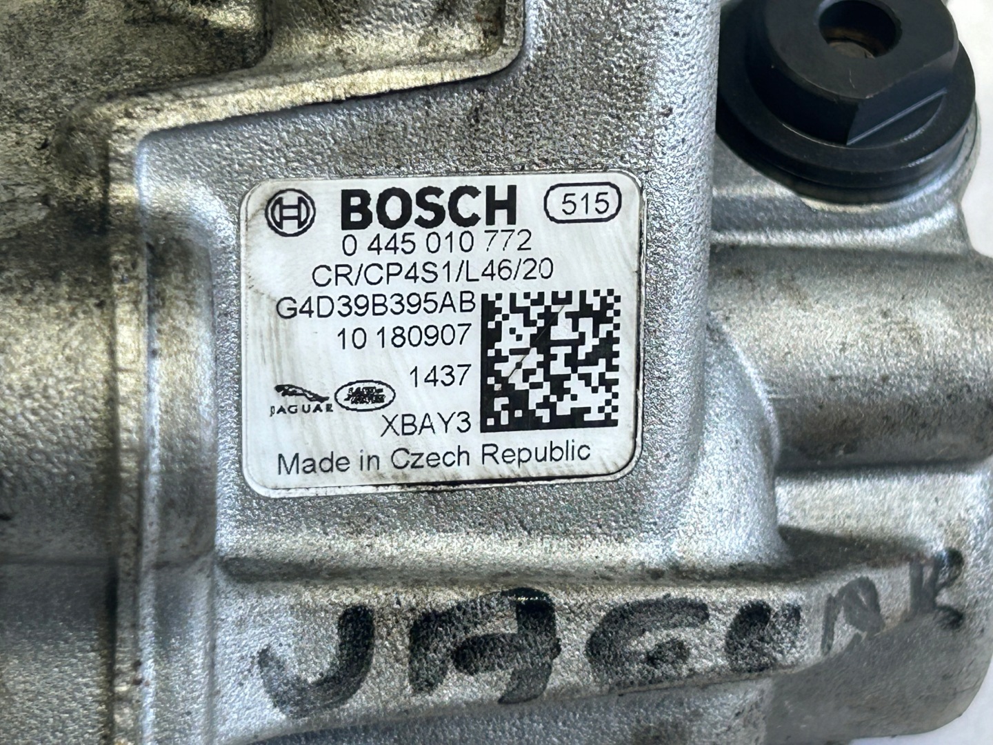 JAGUAR XE 2,0 D LAND ROVER Einspritzpumpe 0445010772