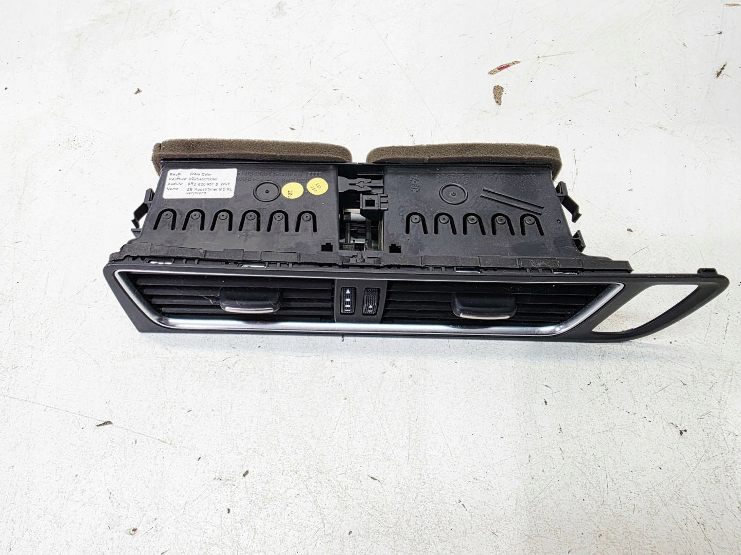 grid air conditioning devices central AUDI Q5 8R 8R2820951B