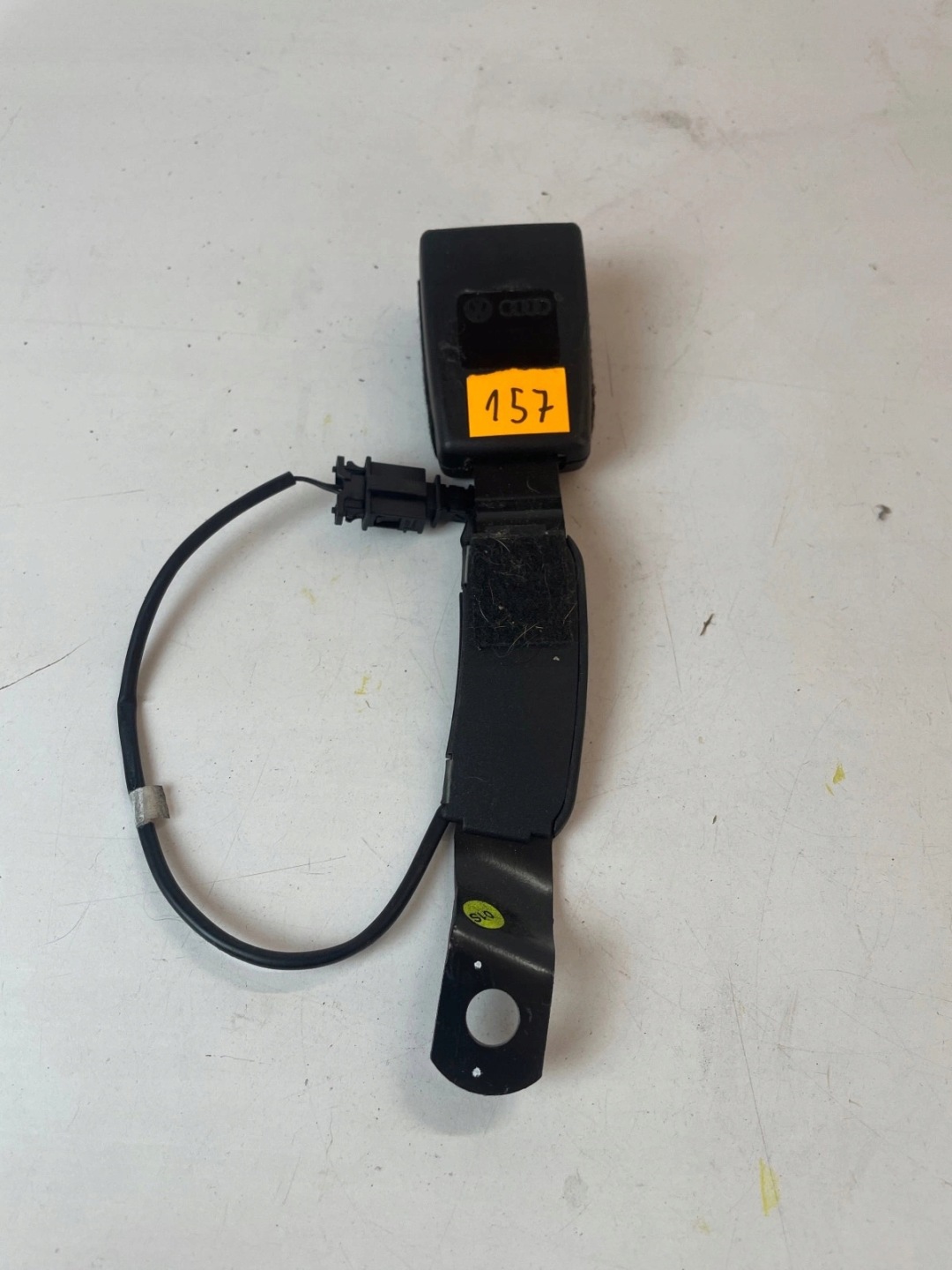 Zapinka supports front front left Audi A1 8X