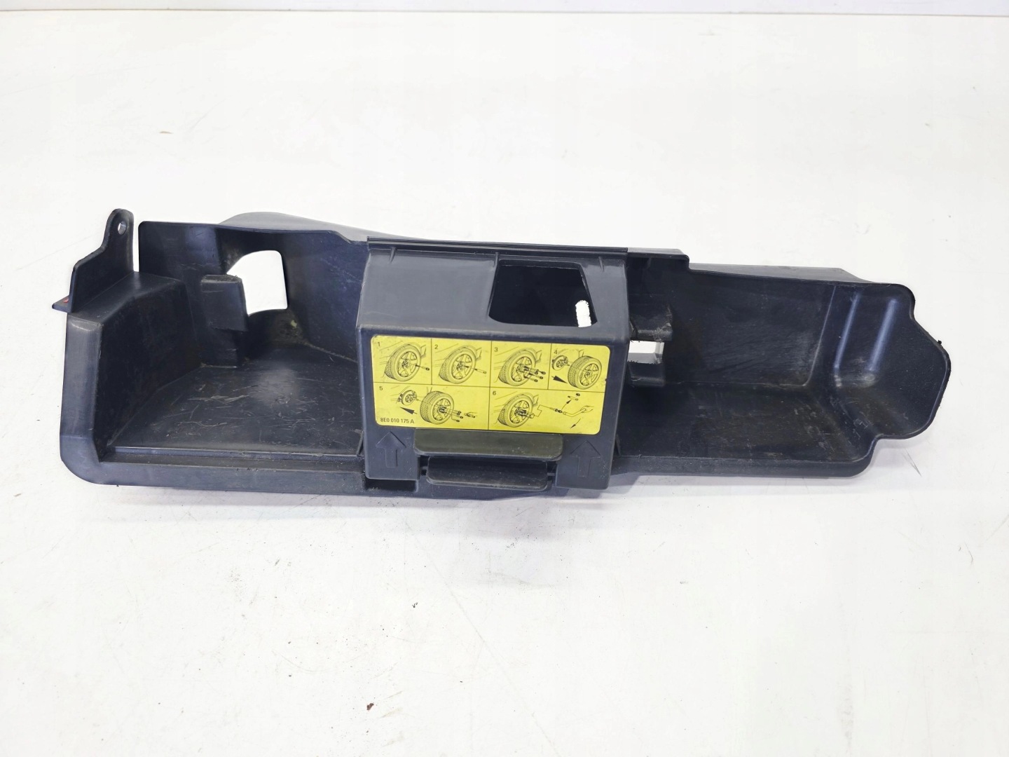 Support plaque Poignée du levier de vitesse AUDI A6 C6 4F0011215B