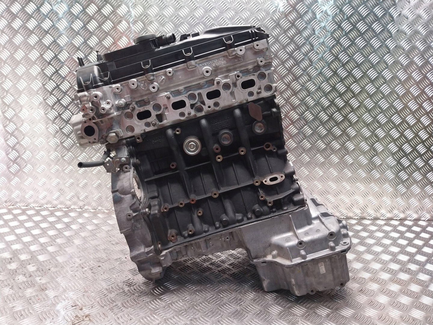 engine 651.958 MERCEDES SPRINTER W910 W907 2.2 CDI BI-TURBO EU6 unprotected pillar