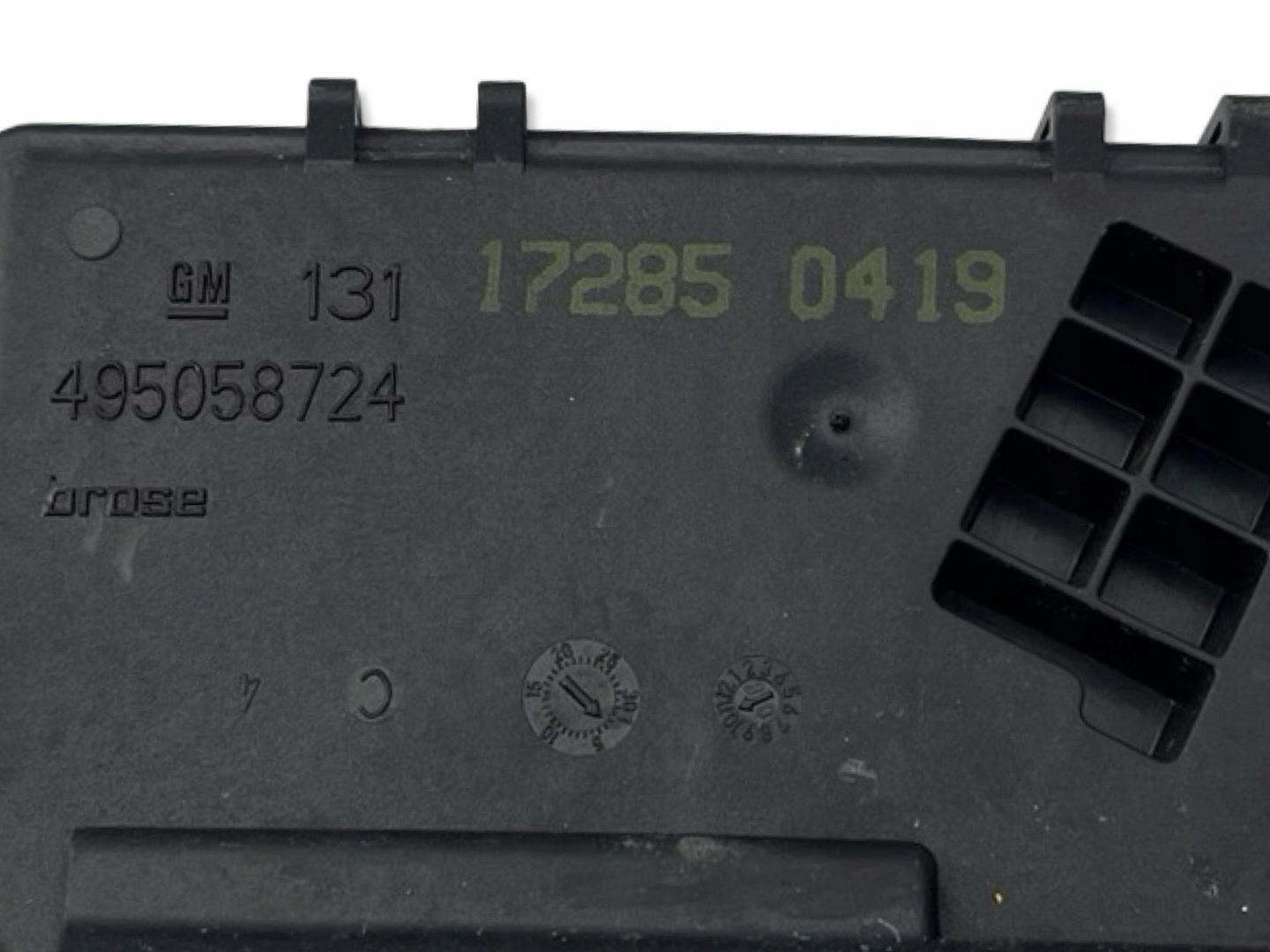 lock bonnet boot Opel Zafira B facelift 2009 13117285