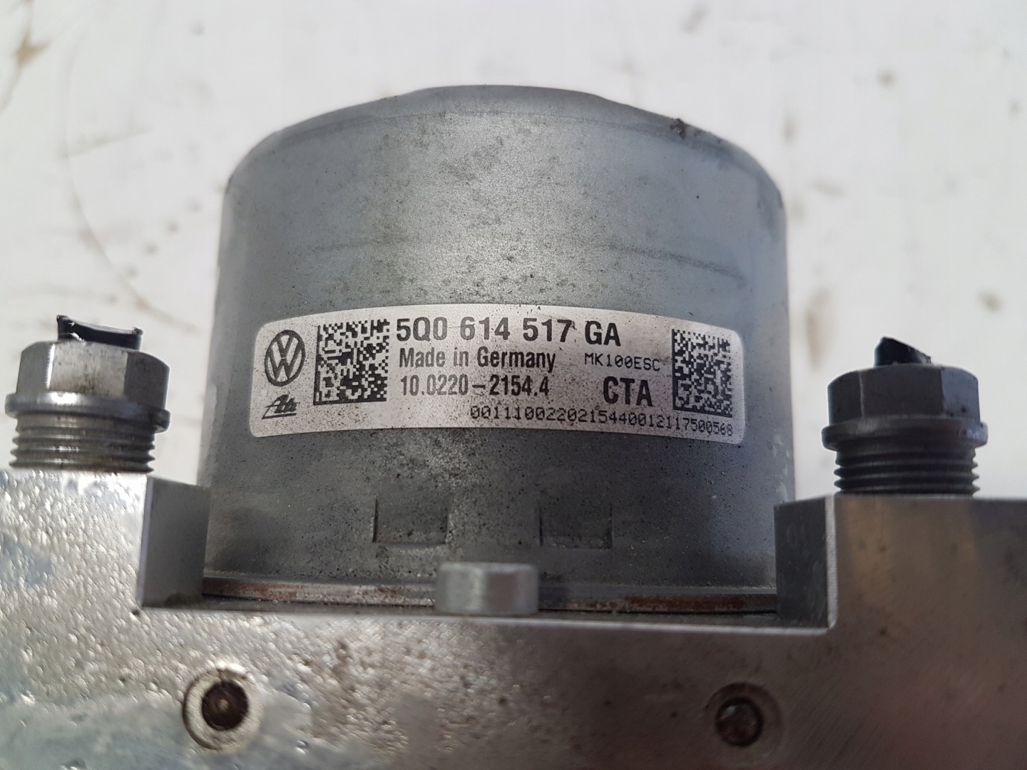 AUDI Q3 83A 2.0TDI 35TDI pump control unit ABS