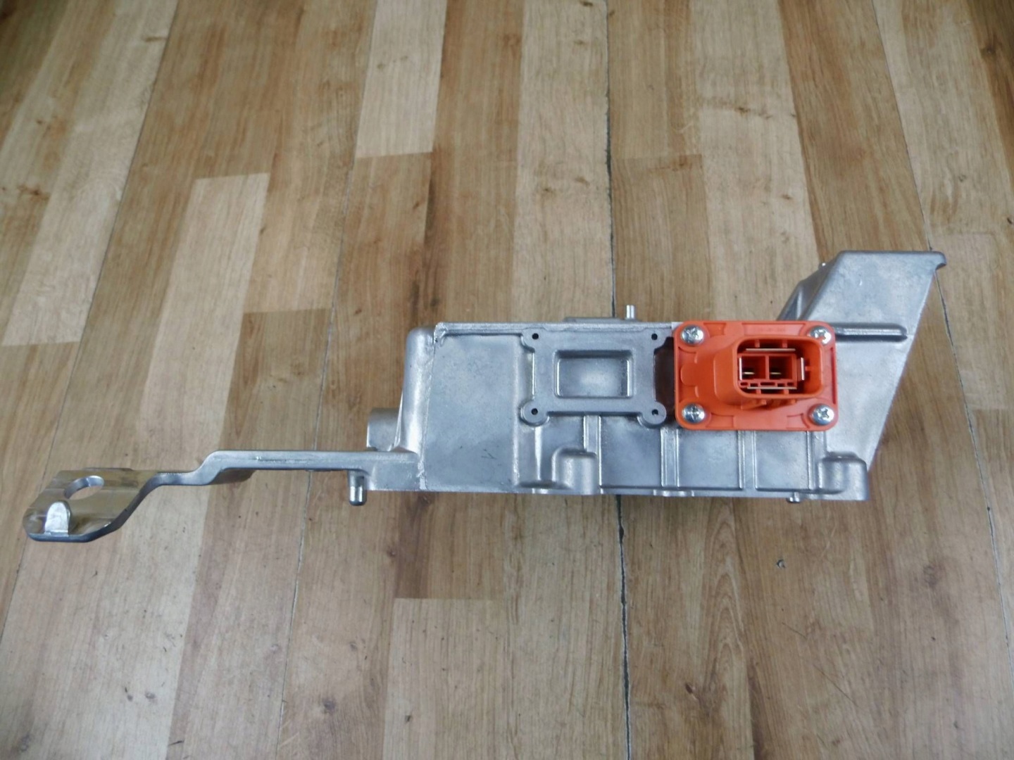 Toyota RAV4 V modul Bedienteil Sicherungen akumulatora 82670-42020-A
