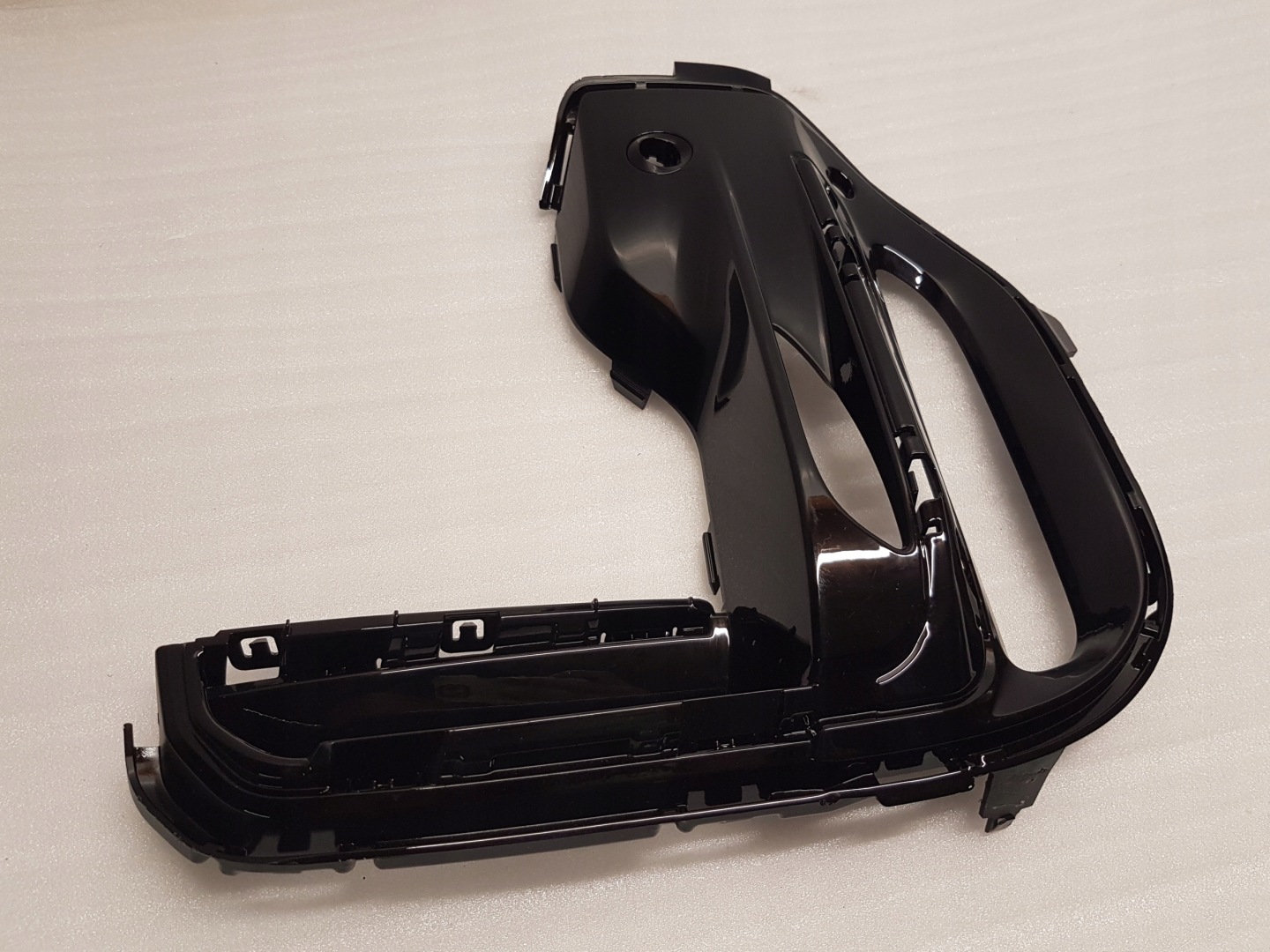 grid of a bumper left front BMW X5 G05 m-packet 8092687