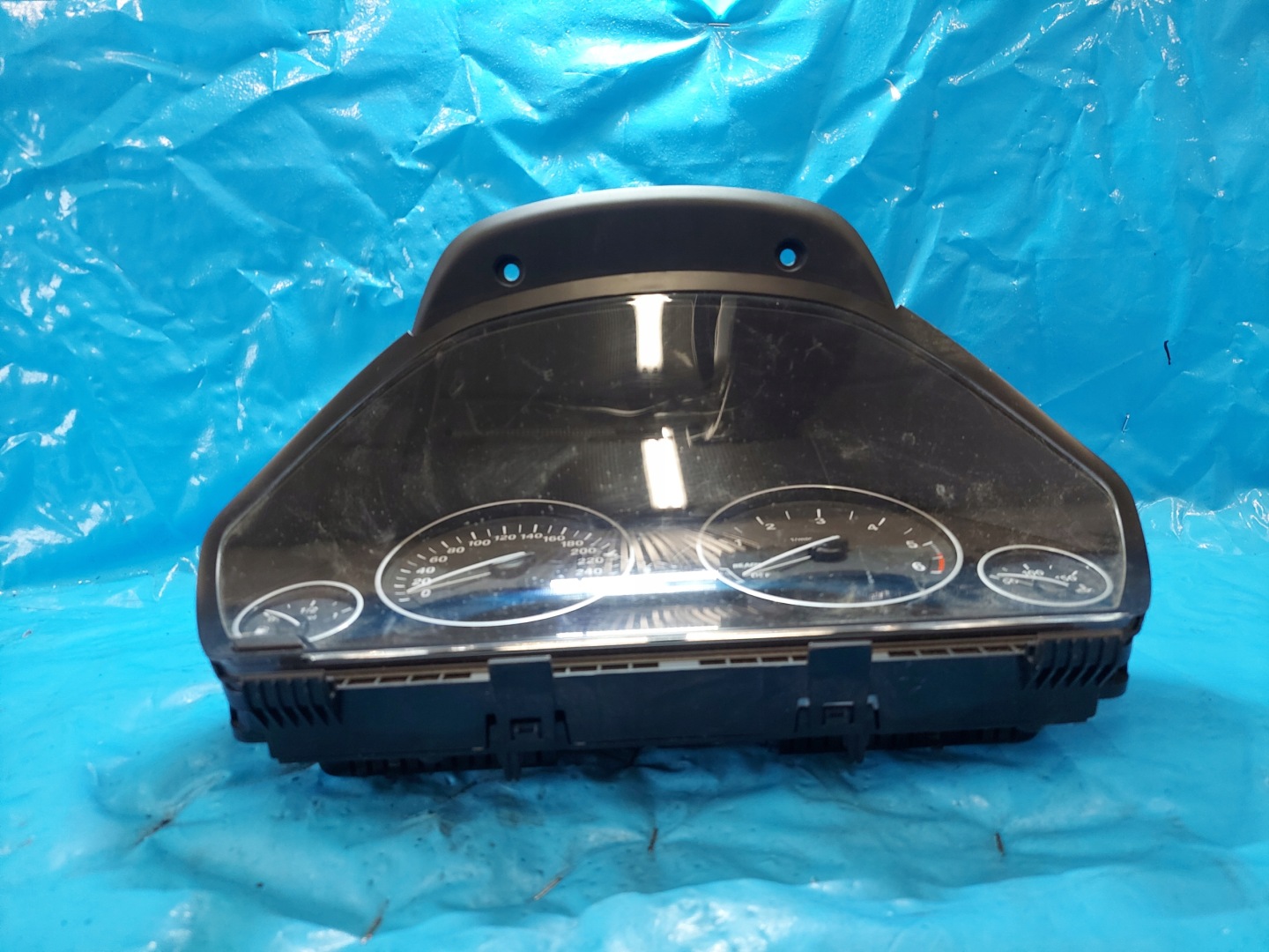 dials clock BMW F30 F31 DIESEL START STOP 9232895