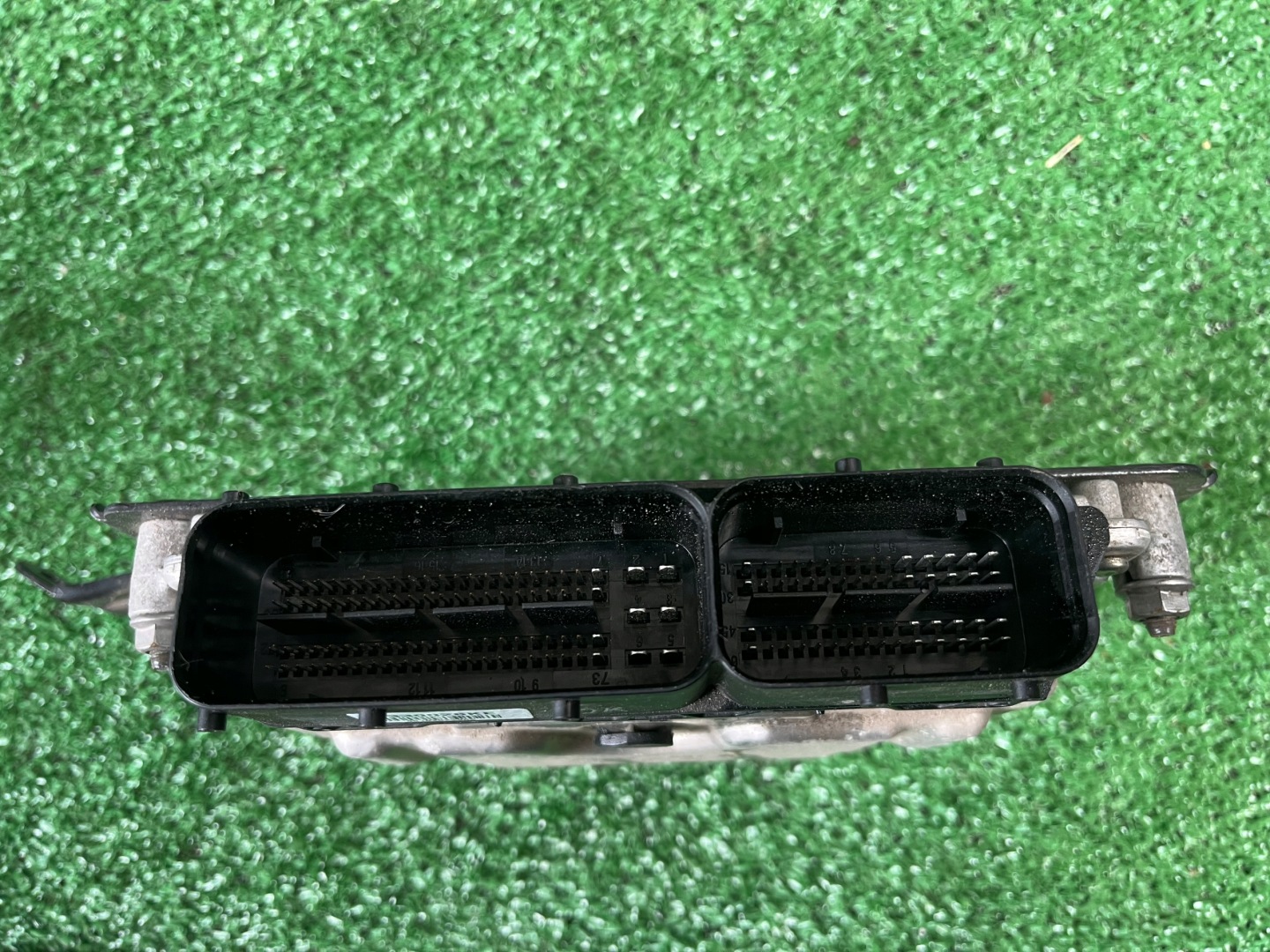 computer of the engine control unit KIA STONIC 2018 1.0 T-GDI 39128-04047