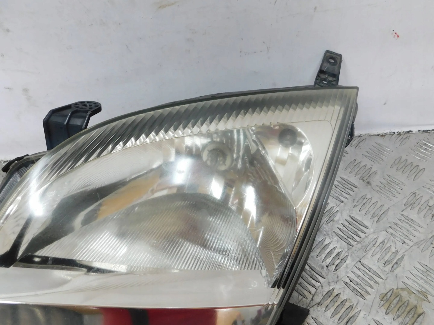 REFLEKTOR light left SUZUKI IGNIS