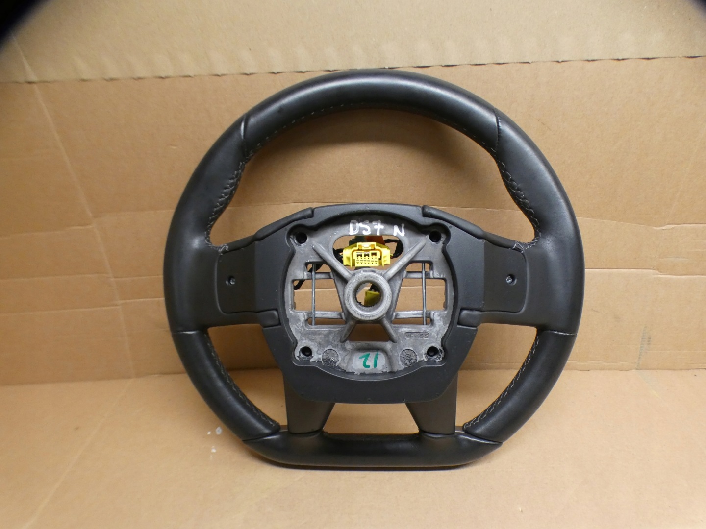 Volant CITROEN DS DS7 9818528577