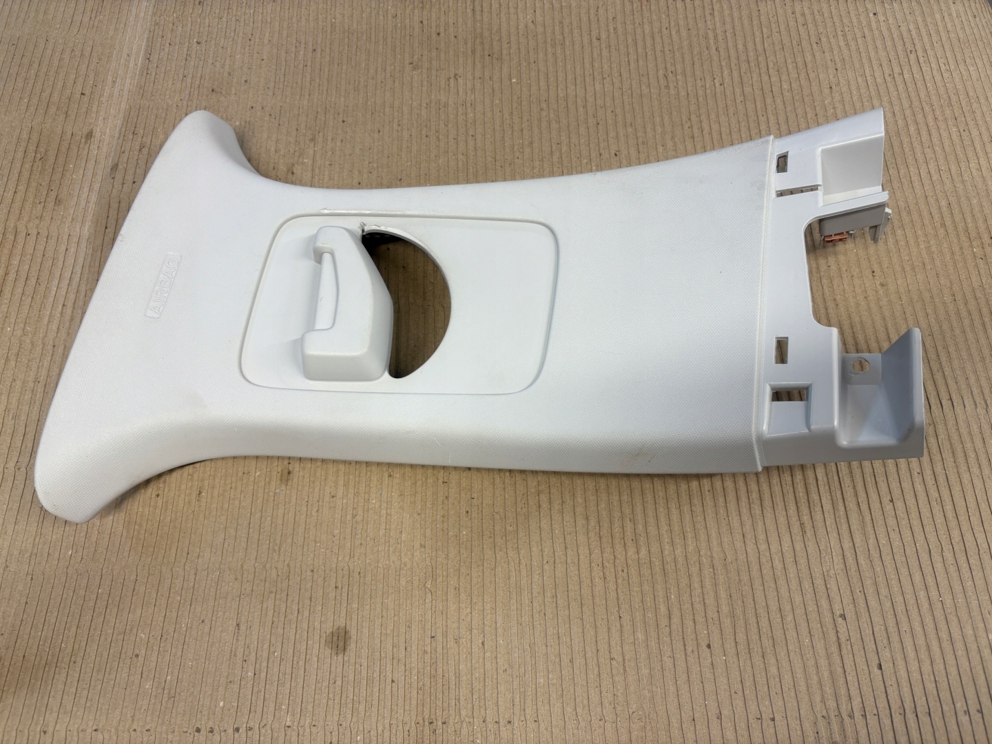 FORD FOCUS IV cover SLUPKA left front JX7B-A24583-A