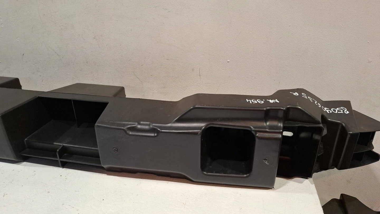 bumper support rear part 850906235R Dacia Duster III 2024