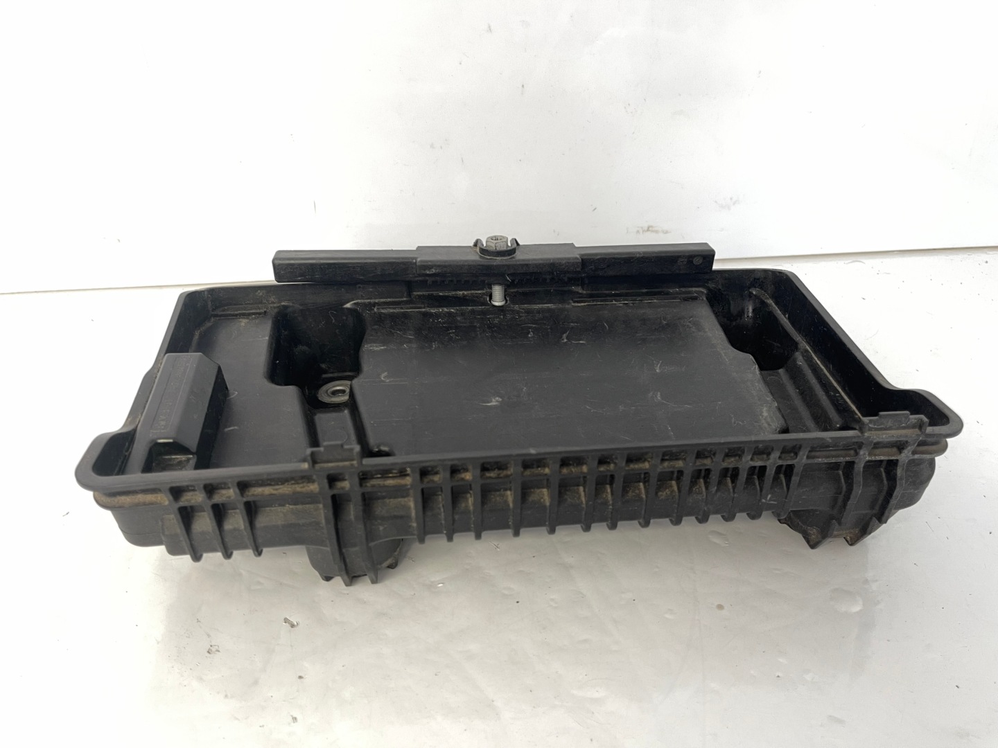 Porta per batteria MERCEDES E KLASA A2136200018