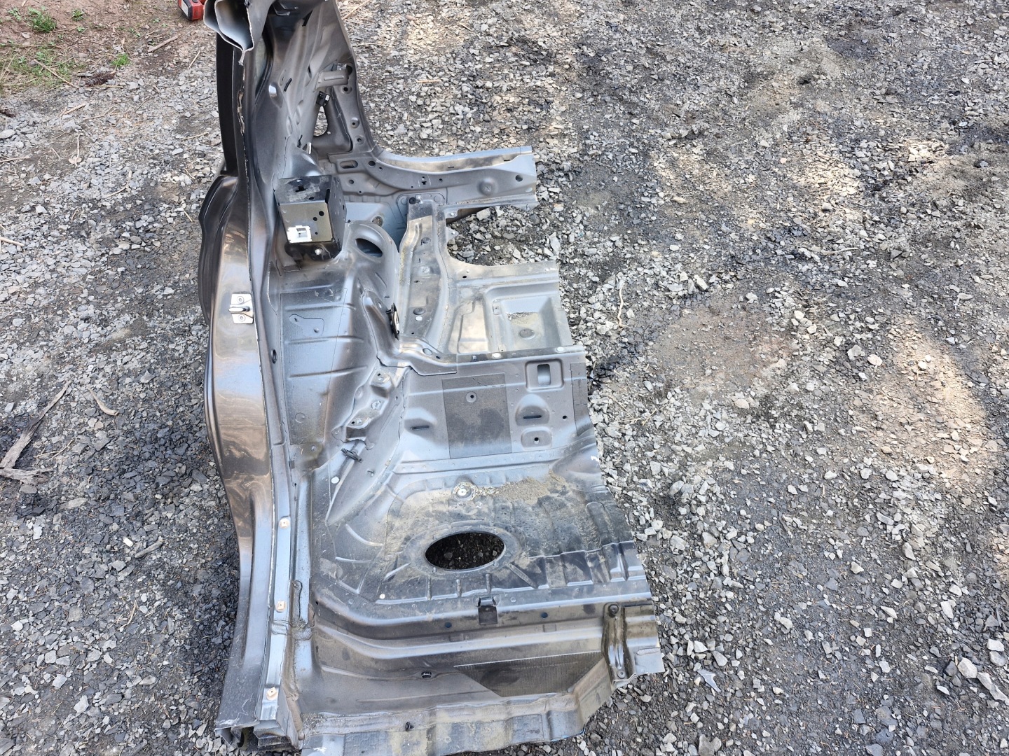 BMW X1 E84 threshold right BOK rear part rear quarter fender right side B39