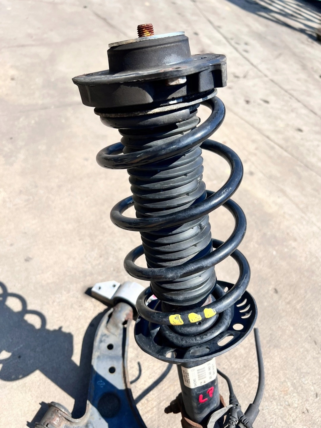 swing left front AUDI A3 VW SKODA 1T0413031DB original