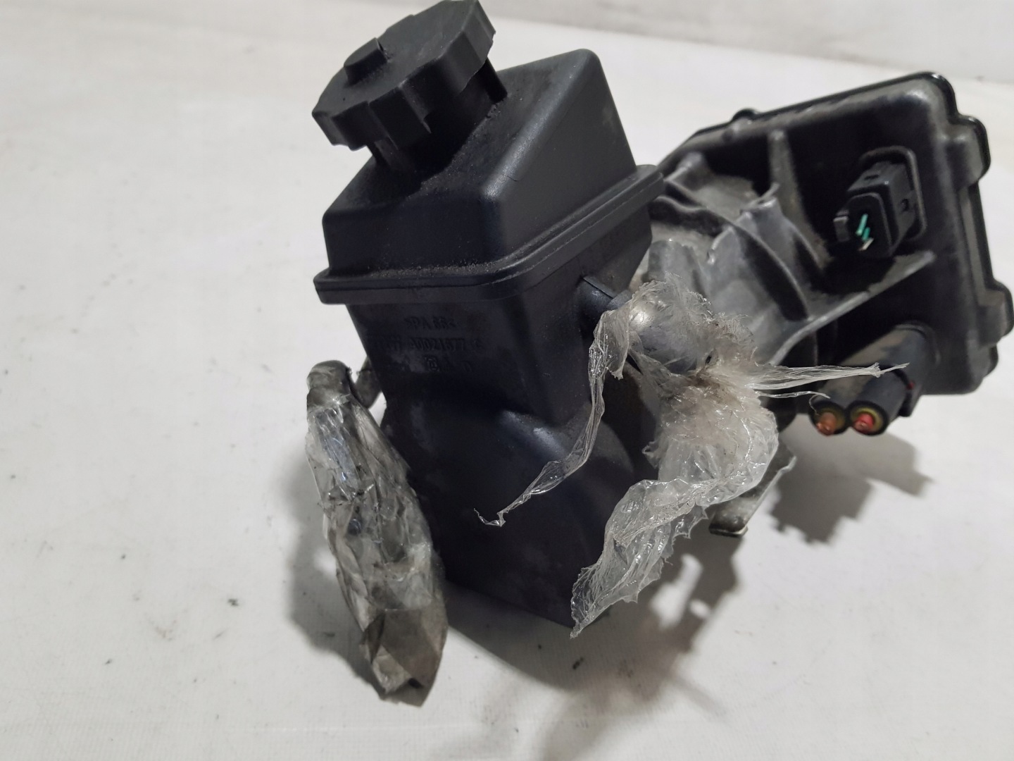 MERCEDES ML GL W251 W164 X164 servo pump A1644601780