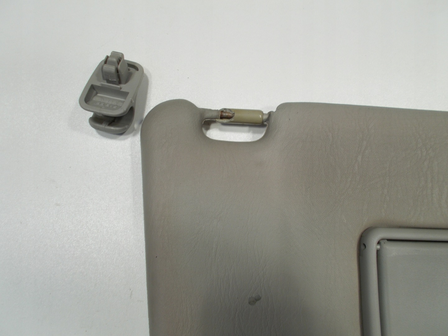 SUZUKI LIANA cover visor visor bracket right original LADNY