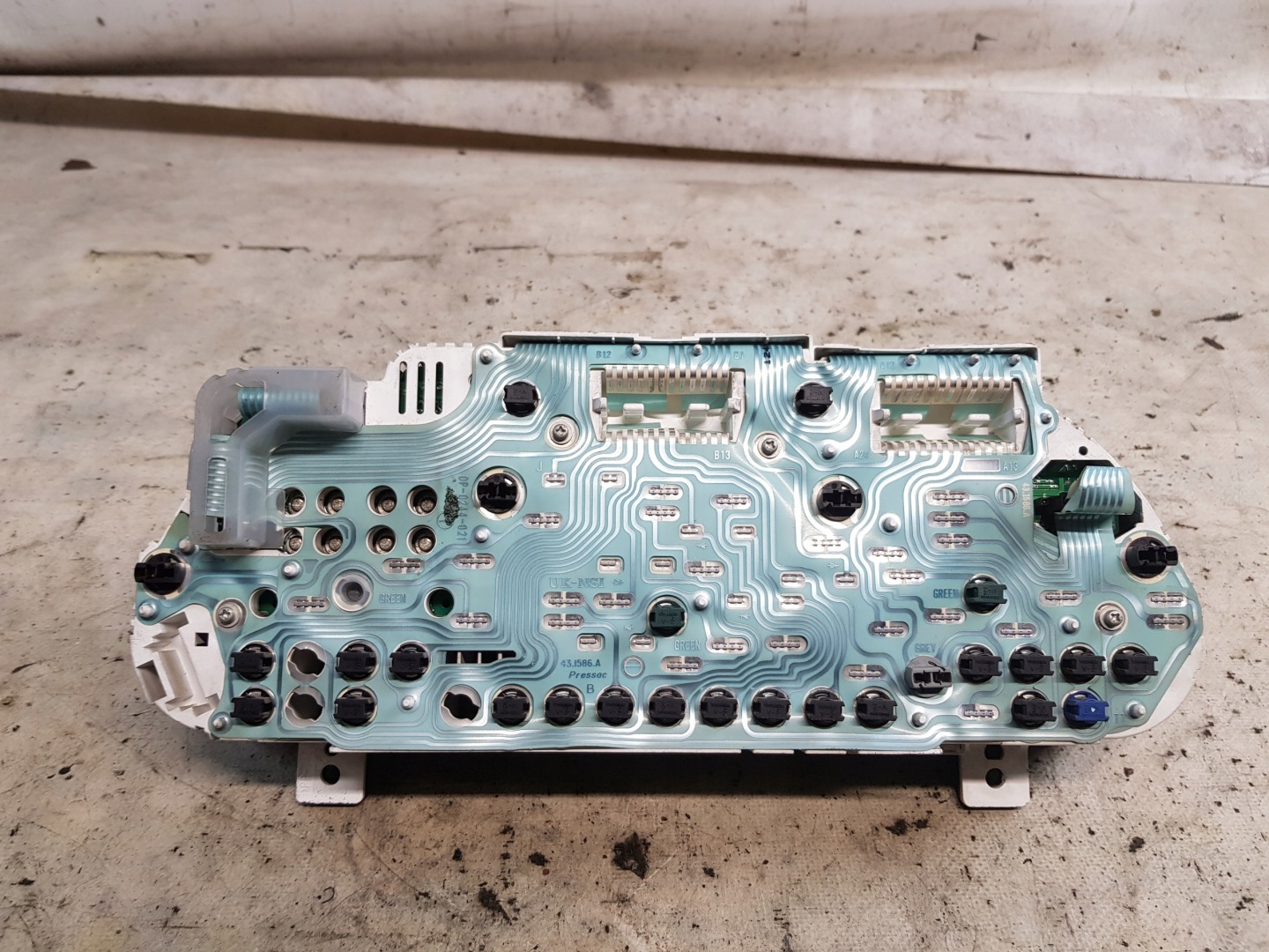 dials dials Volvo V40 1.9D OE 30889704D