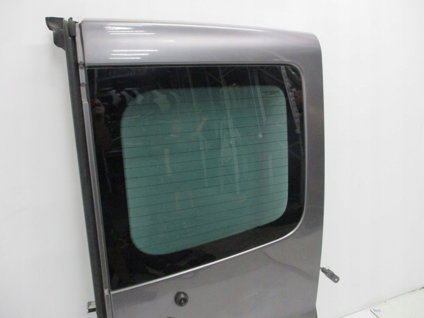 door rear. right rear part OPEL VIVARO 17R