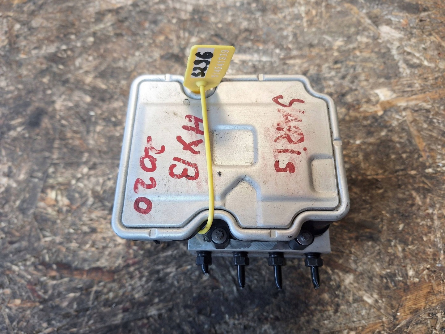 pump control unit ABS 44540-K0140 0265291674 TOYOTA YARIS IV