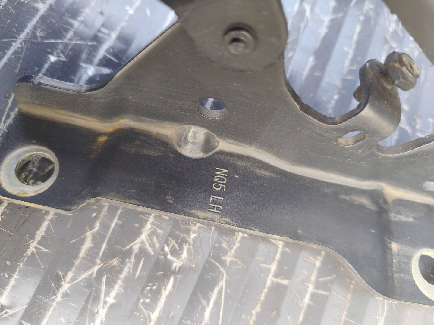 KIA SPORTAGE V hinge bonnets right left KOMPLET