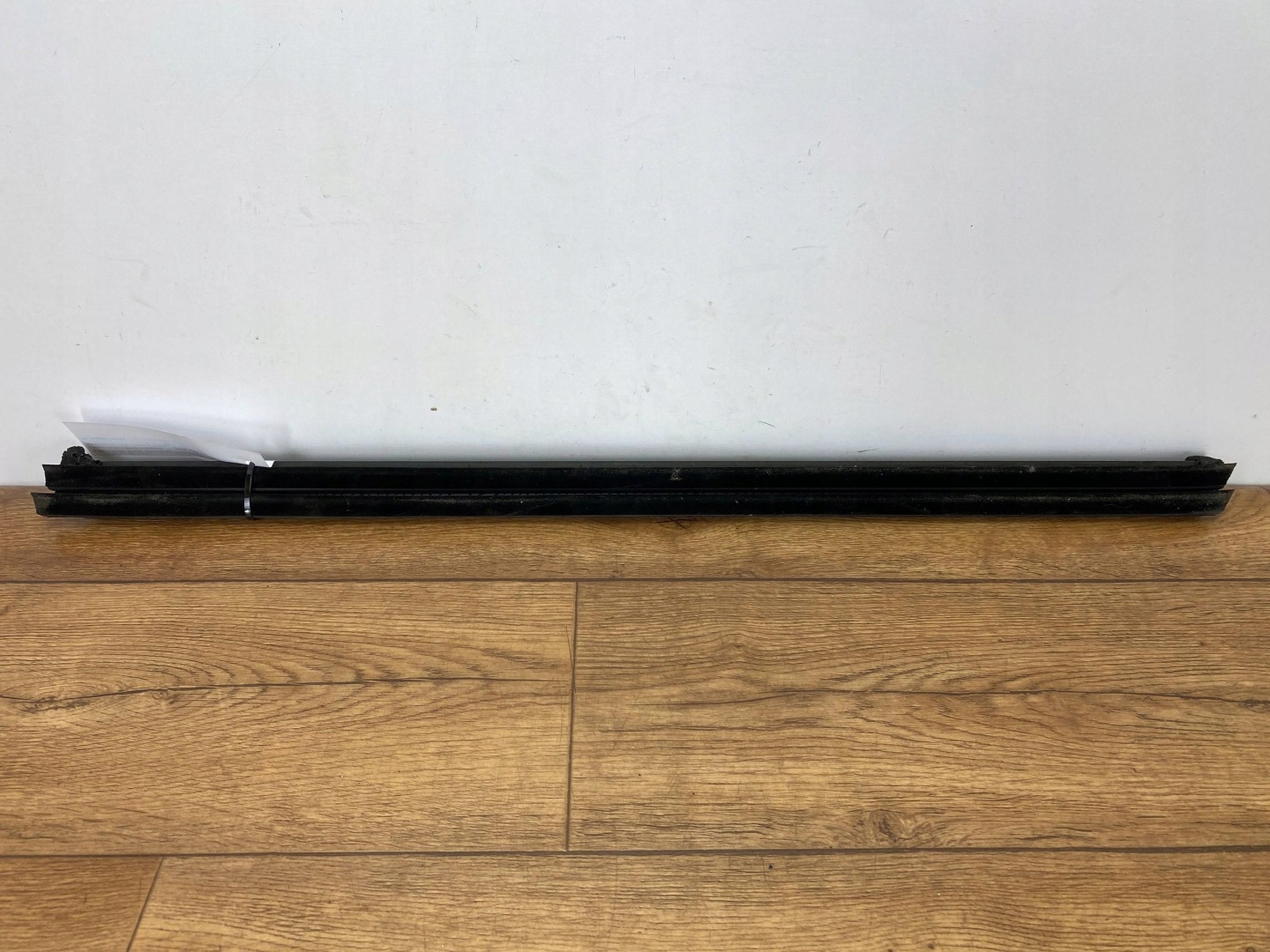 gasket door moulding dust left front Ford Maverick 2021+