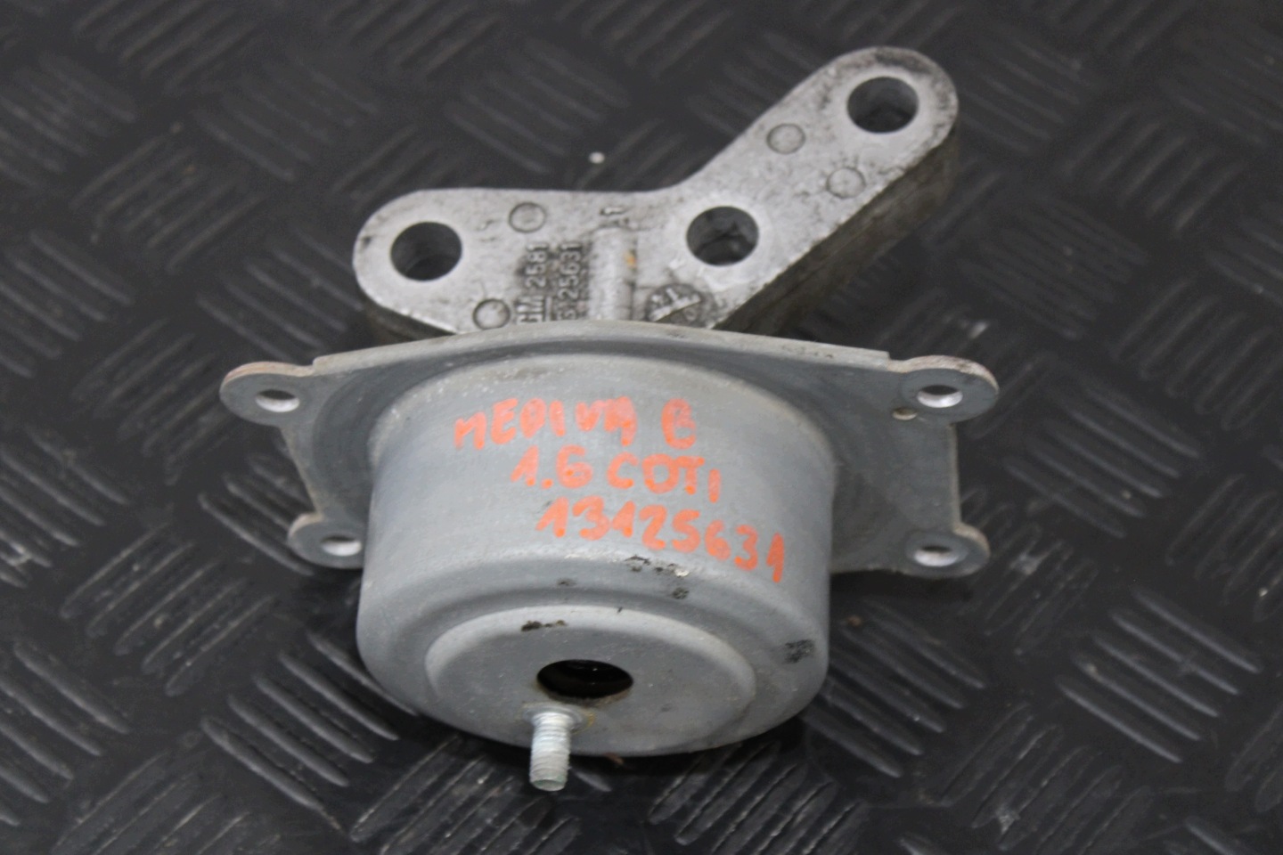 holder engine mount 13125631 OPEL MERIVA B LIFT 1.6 CDTI