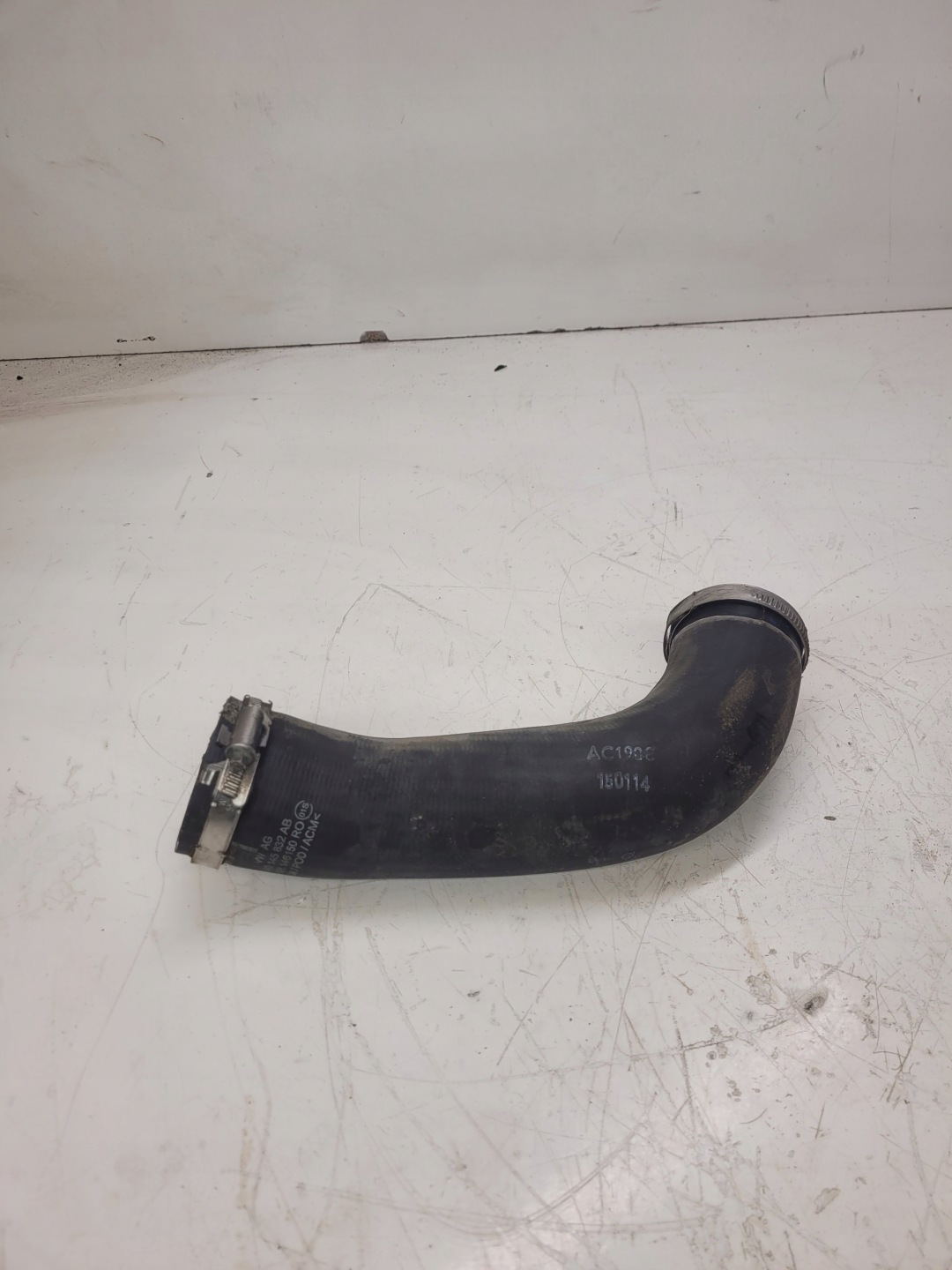 vedení hadice intercoolera AUDI Q3 VW 5N0145832AB