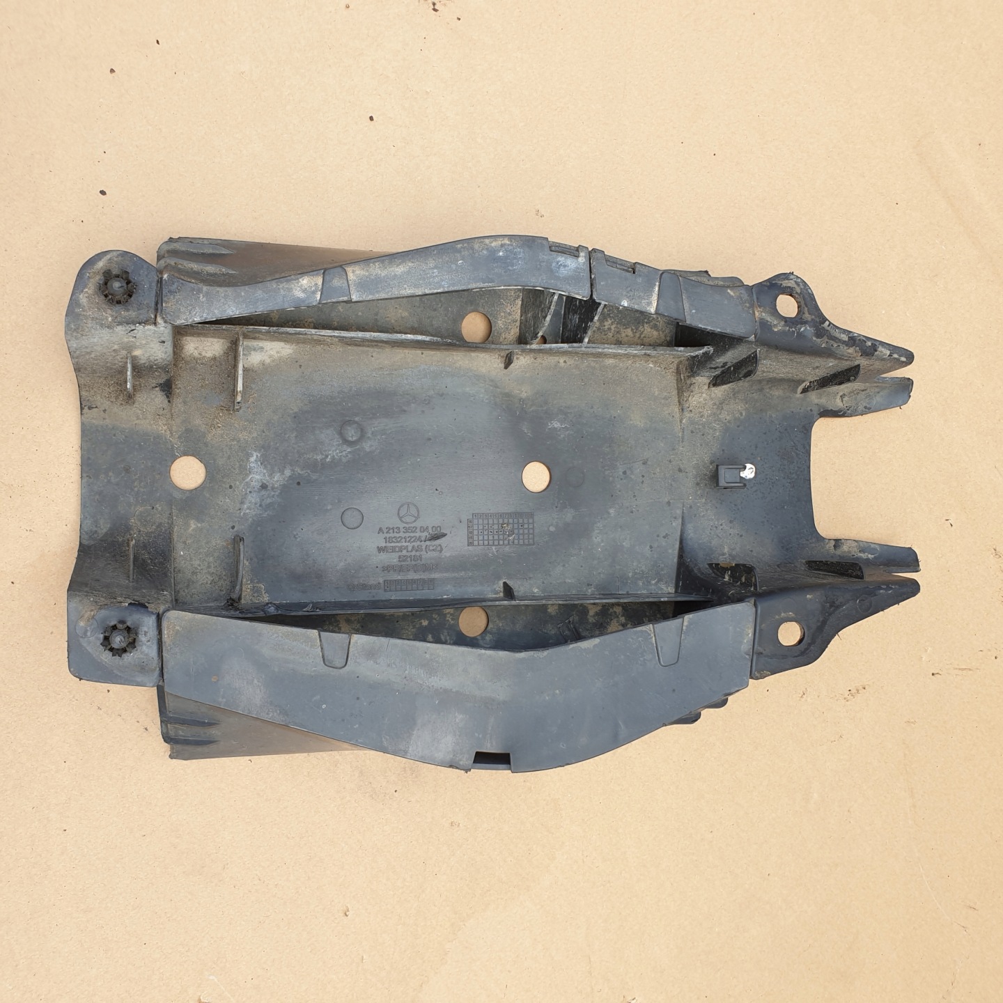 Blende Abdeckung Querlenker Gehäuse untere R MERCEDES C W205 OE
