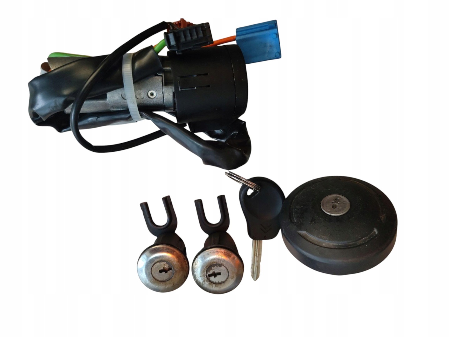 Allumage Clé Insert Bouchon CITROEN JUMPY et (96-04) 9641551180