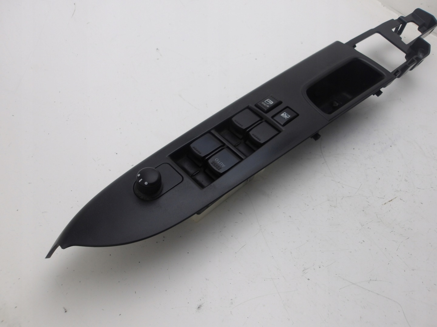 SUZUKI SX4 06-13 window control switch of mirrors driver´s PANEL frame EUROPA OE