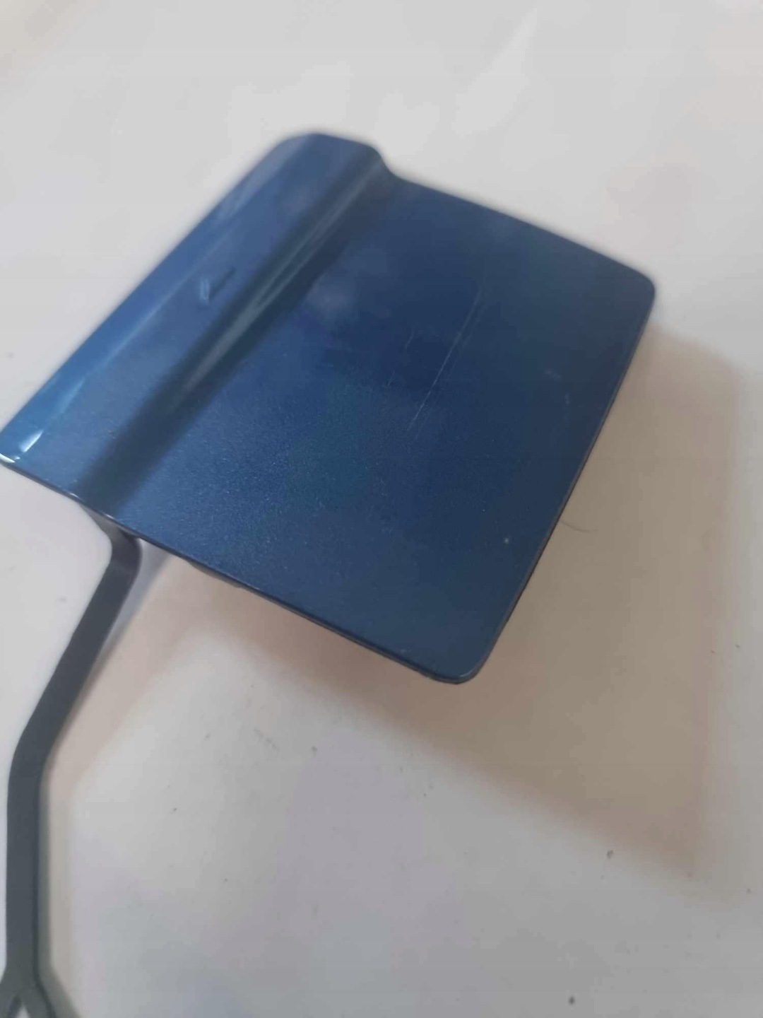 BMW F30 m-packet -> towing hook cap of a bumper front 51128054199