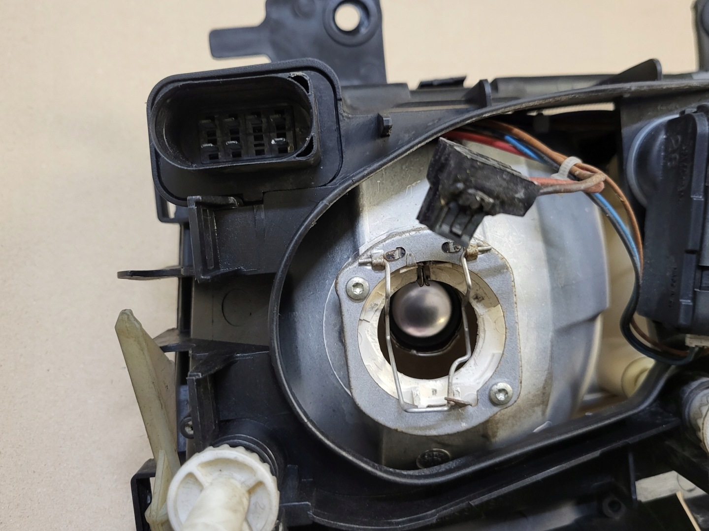 REFLEKTOR light right front mini motor VW POLO III 6N LIFT OE EU VALEO