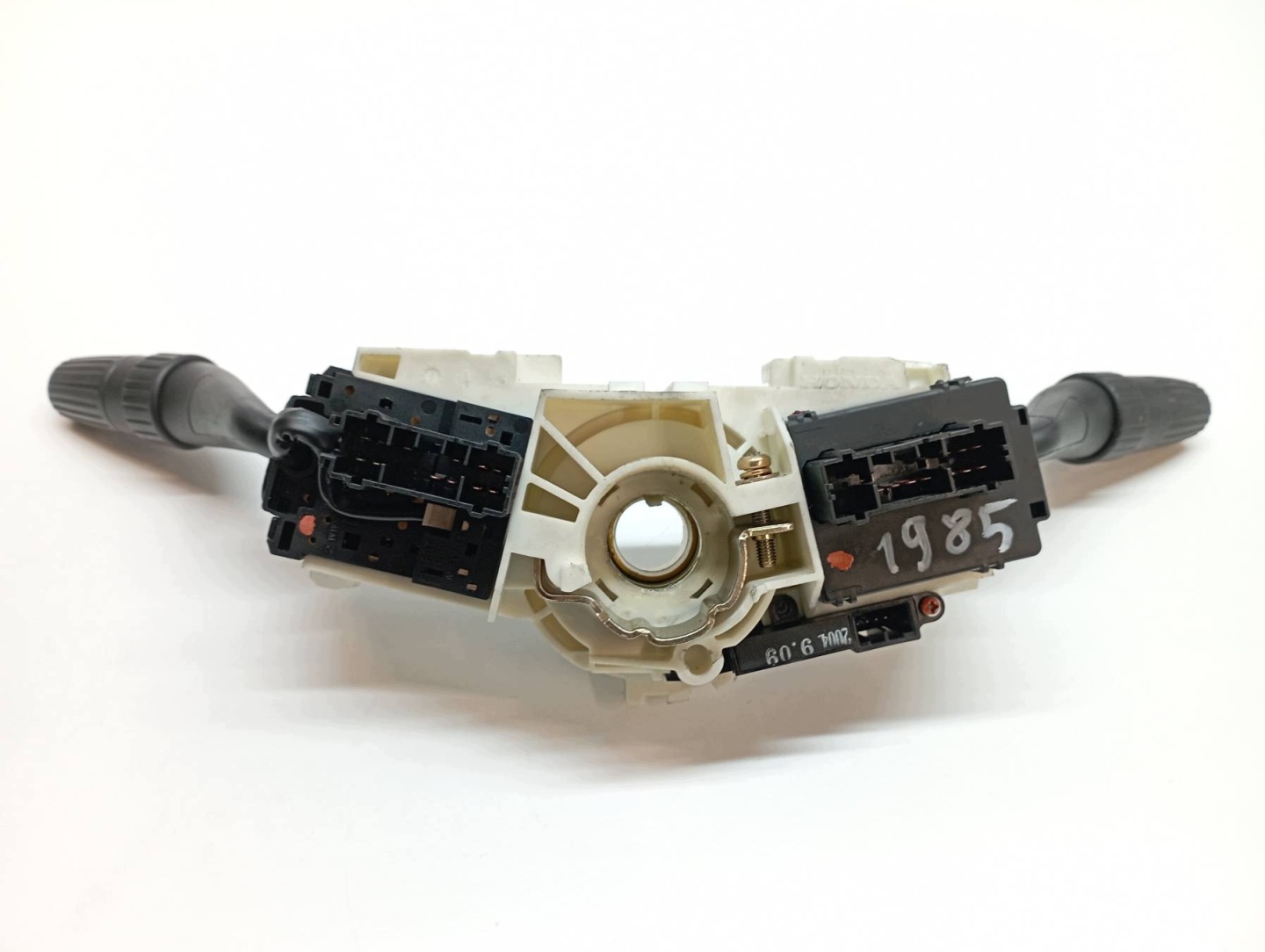 páčky pod volant a ovládání Honda FR-V a (2004-2009)
