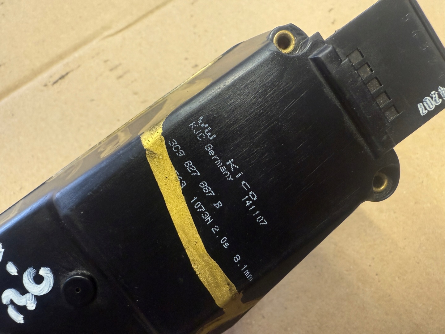 VW PASSAT B6 KOMBI lock bonnet boot DOCIAG 3C9827887B