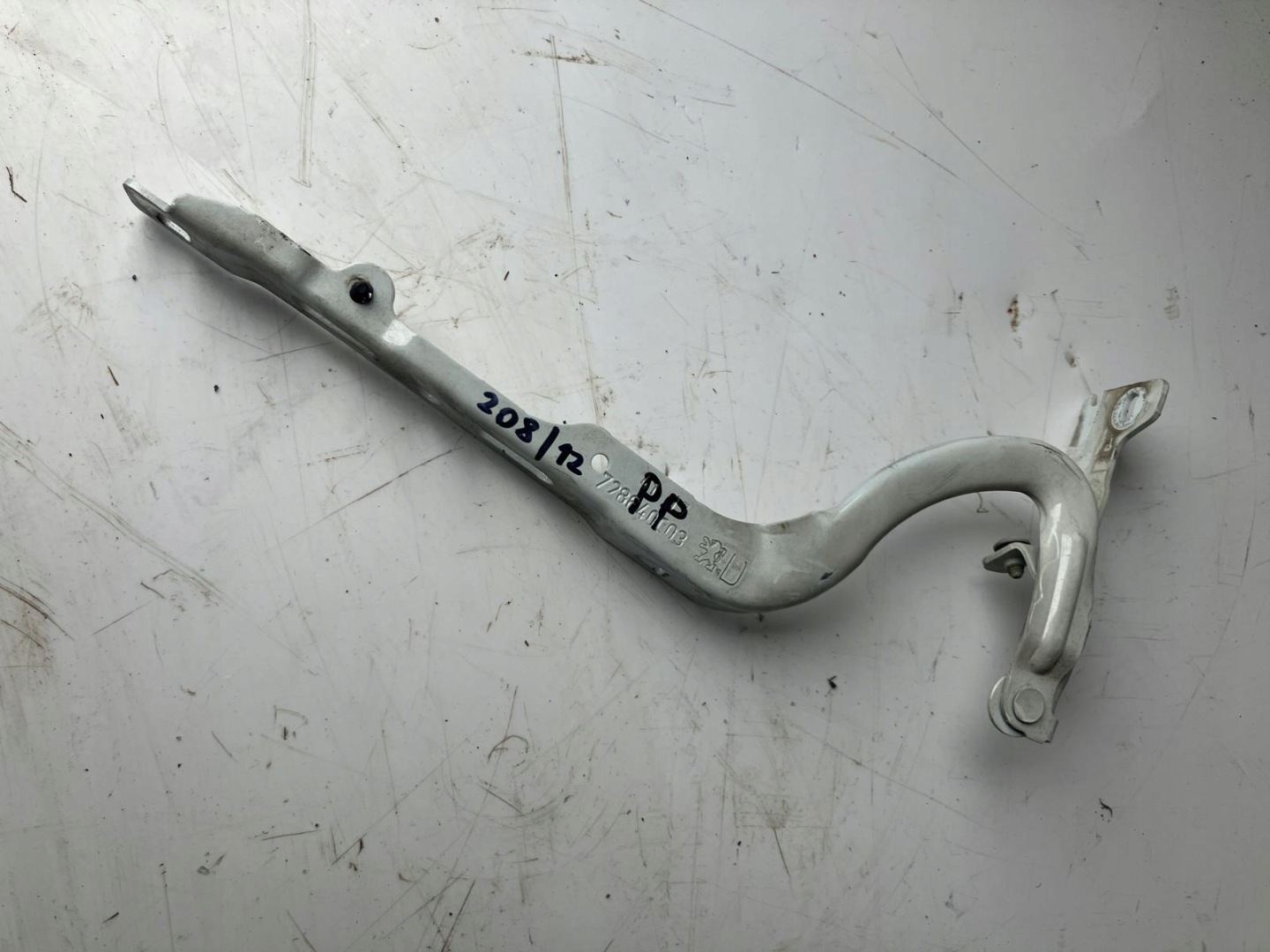 Cerniera del cofano PEUGEOT 208 e EFCD Destra