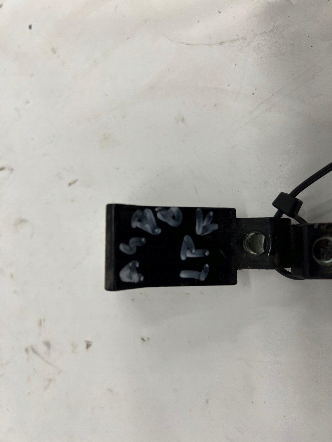AUDI A4 B8 KOMBI AVANT LY9B hinges door left front PARA KOMPLET