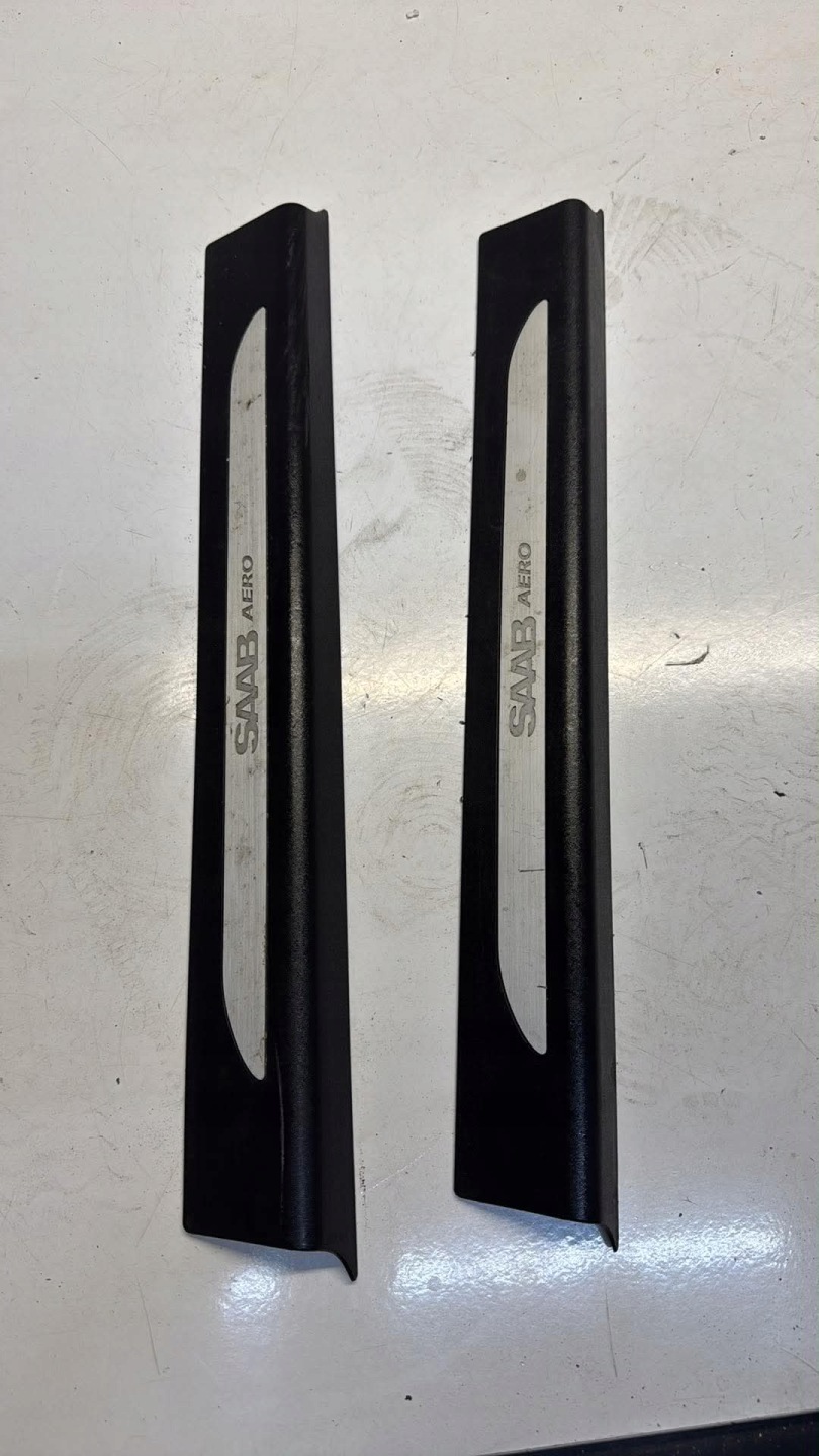 SAAB 9-3 93 mouldings threshold left right front OE AERO