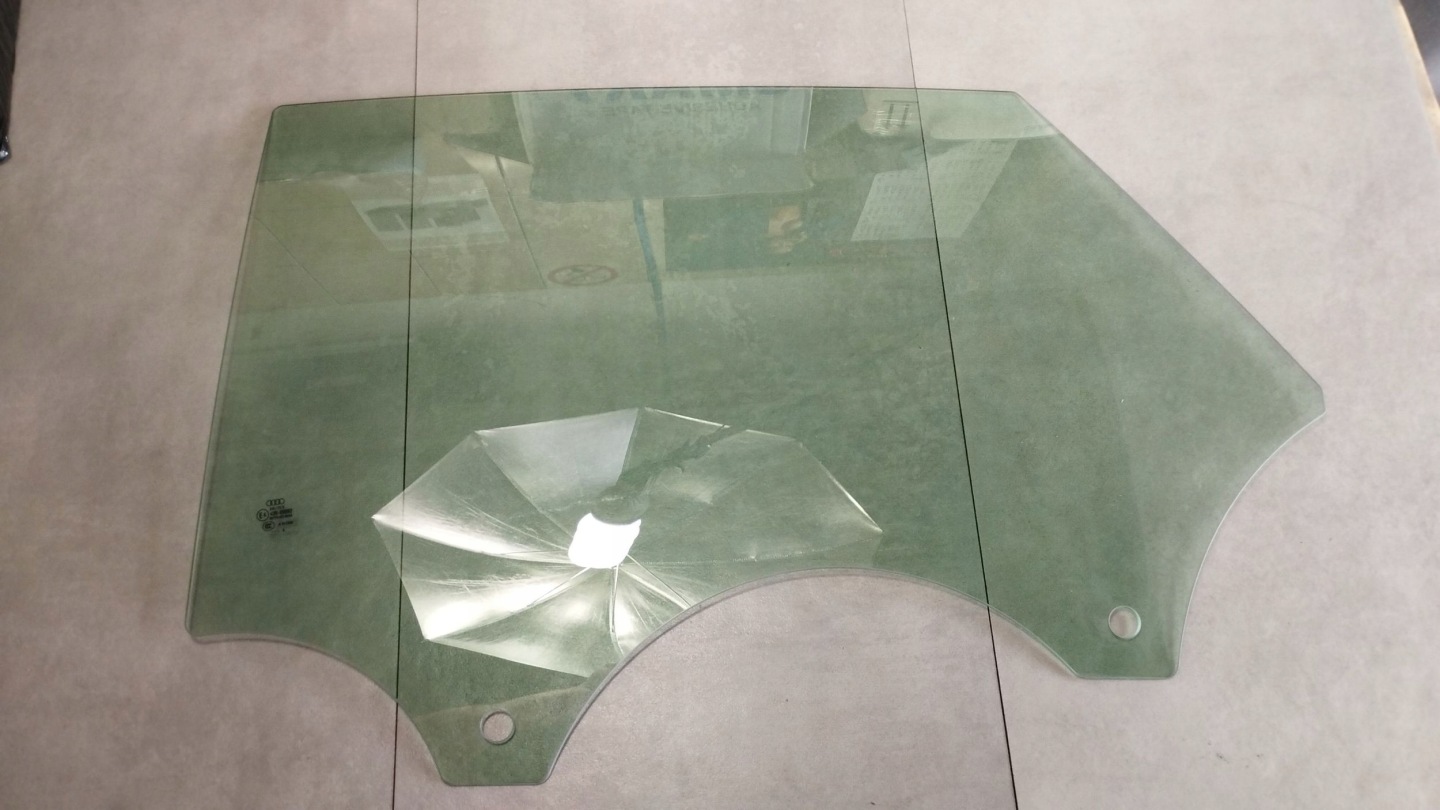 Audi A7 4G 2016 window door left rear part