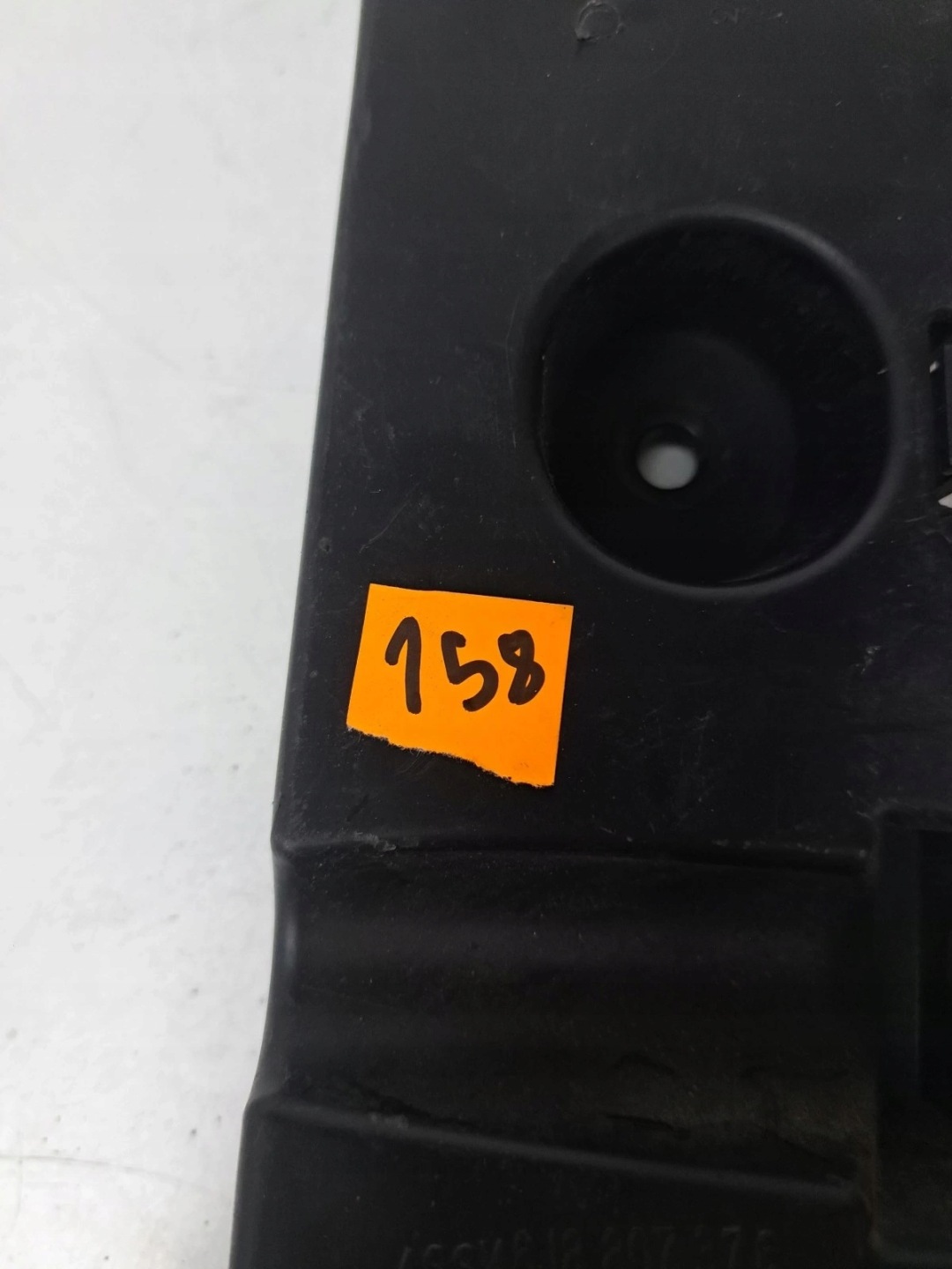 support holder of a bumper front front right Seat Ibiza IV kombi