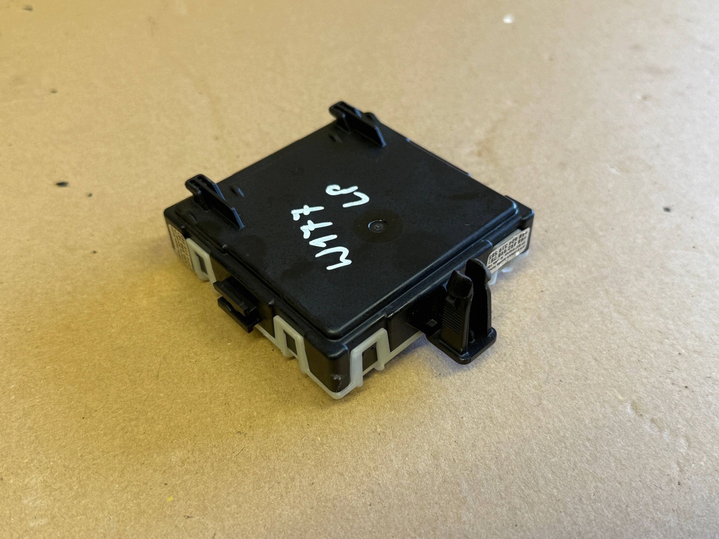MERCEDES W177 A class module control unit door left front A1779001204