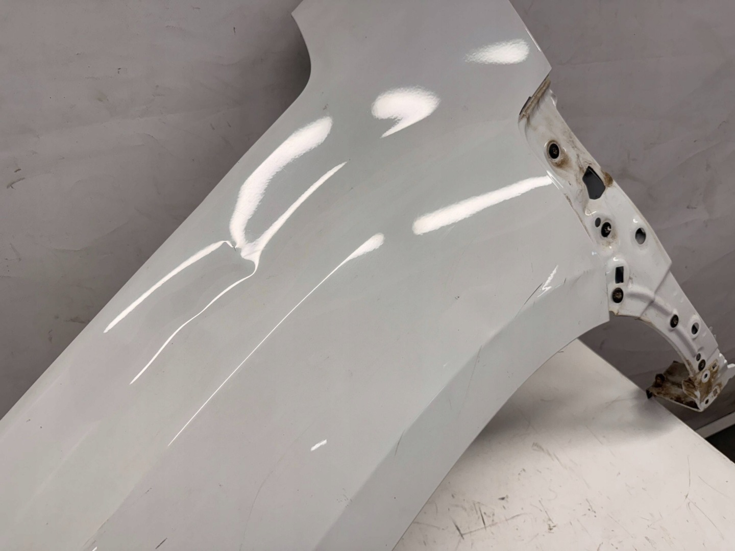 Dacia Duster II fender left front front DV369