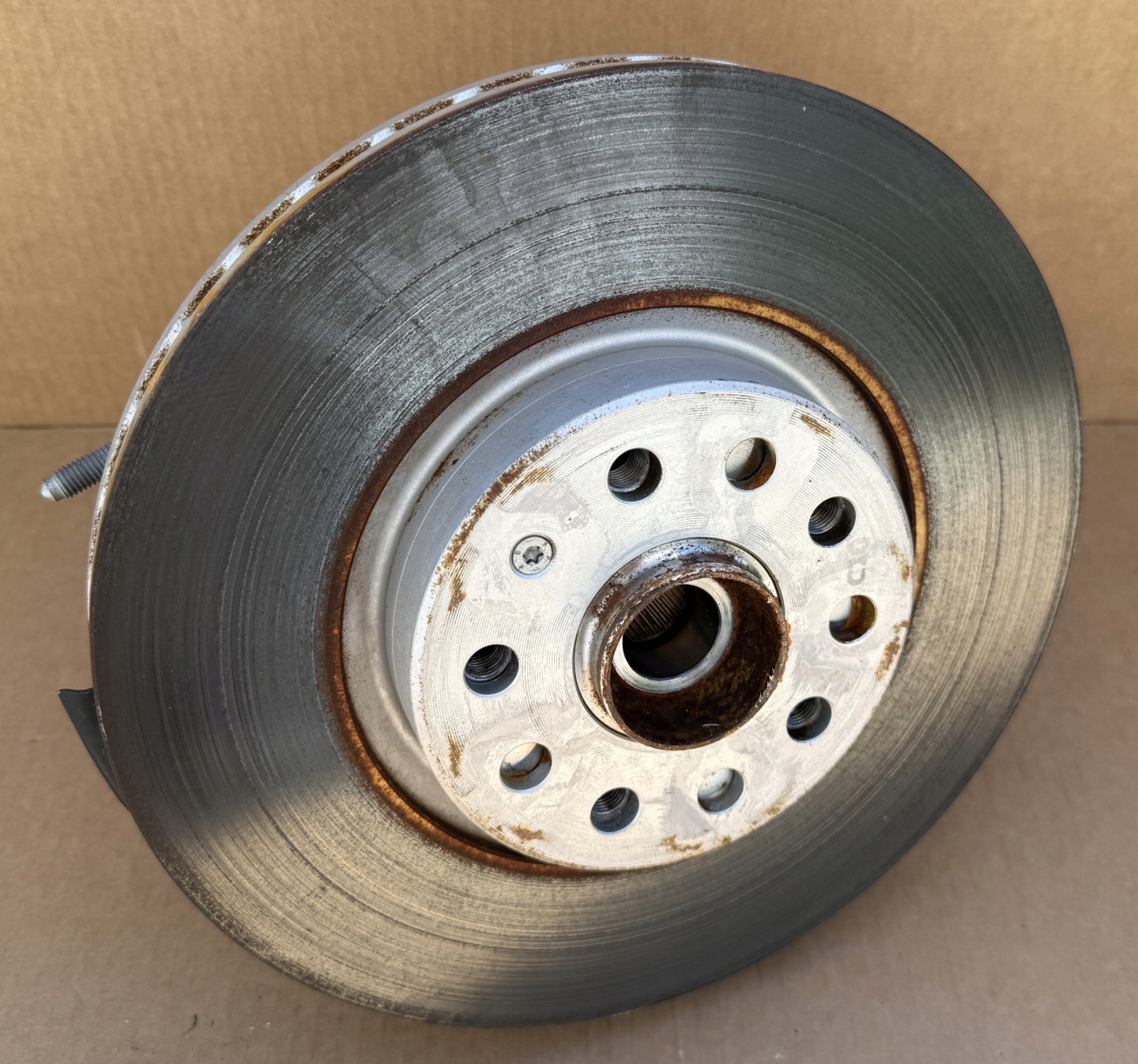 swing disc front left 5Q0407257A VW SKODA AUDI 2.0 TSI new KPL