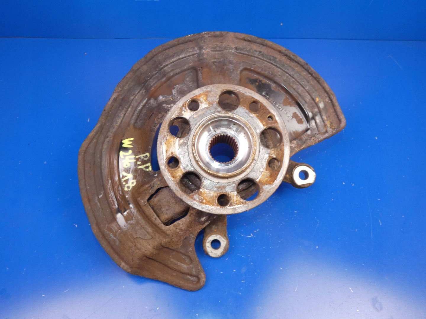 MERCEDES B KLASA W246 of the pivot swing right front front right