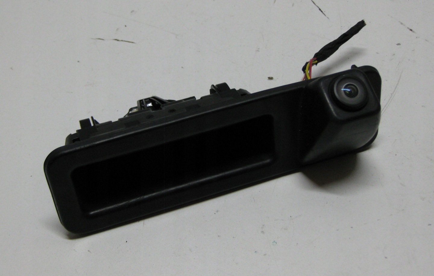 BMW 5 G30 3.0D 19R handle KAMERA bonnet 7381868