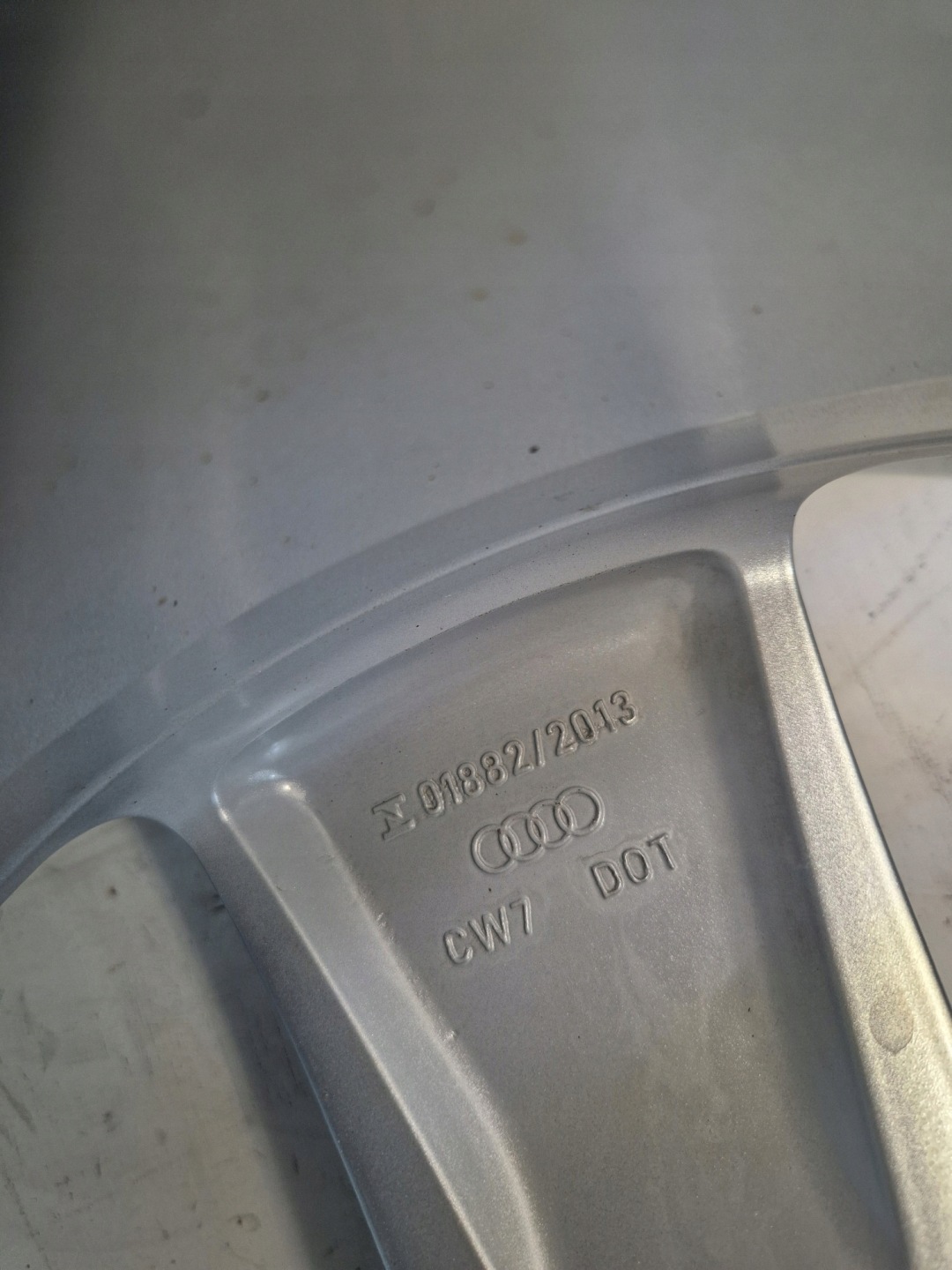 * disk hliníkový Audi OE Q4 E-TRON 8.0" x 19" 5x112 ET 45